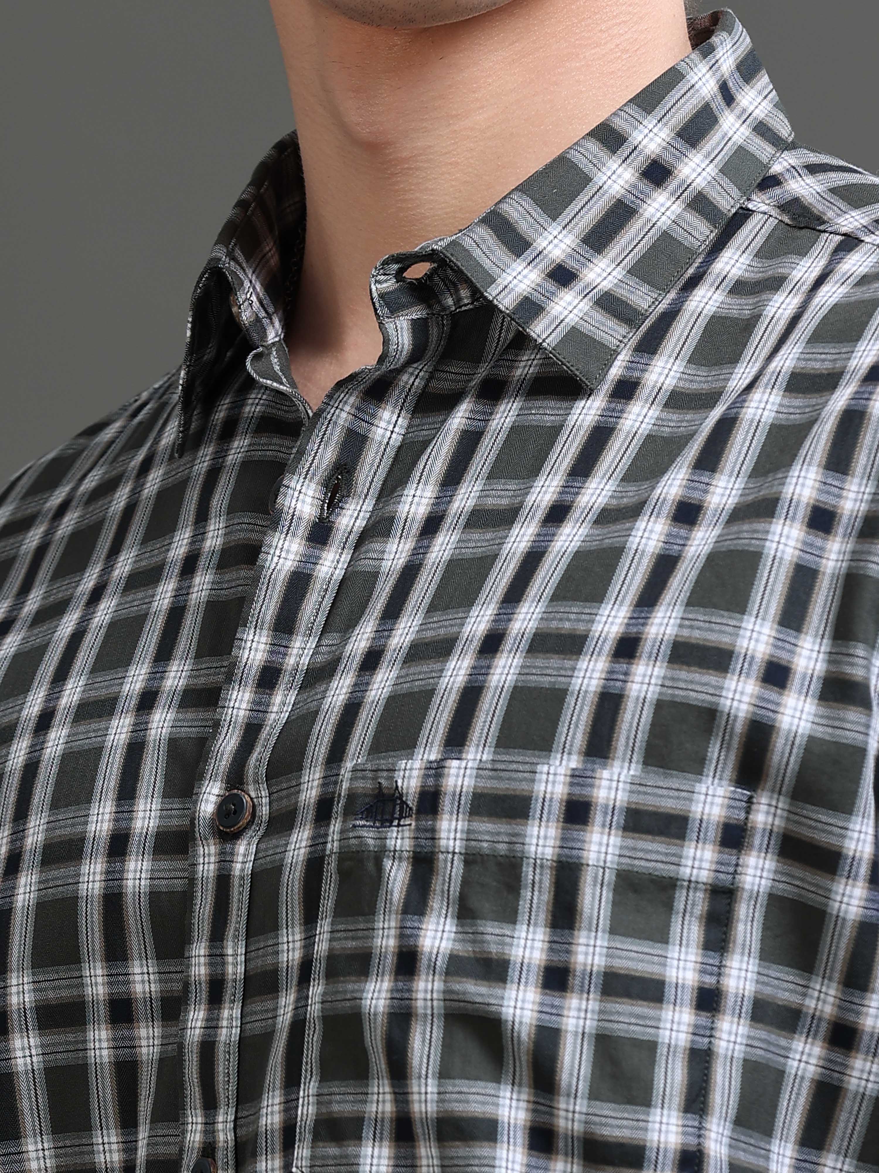 Men Green Checked Shirt