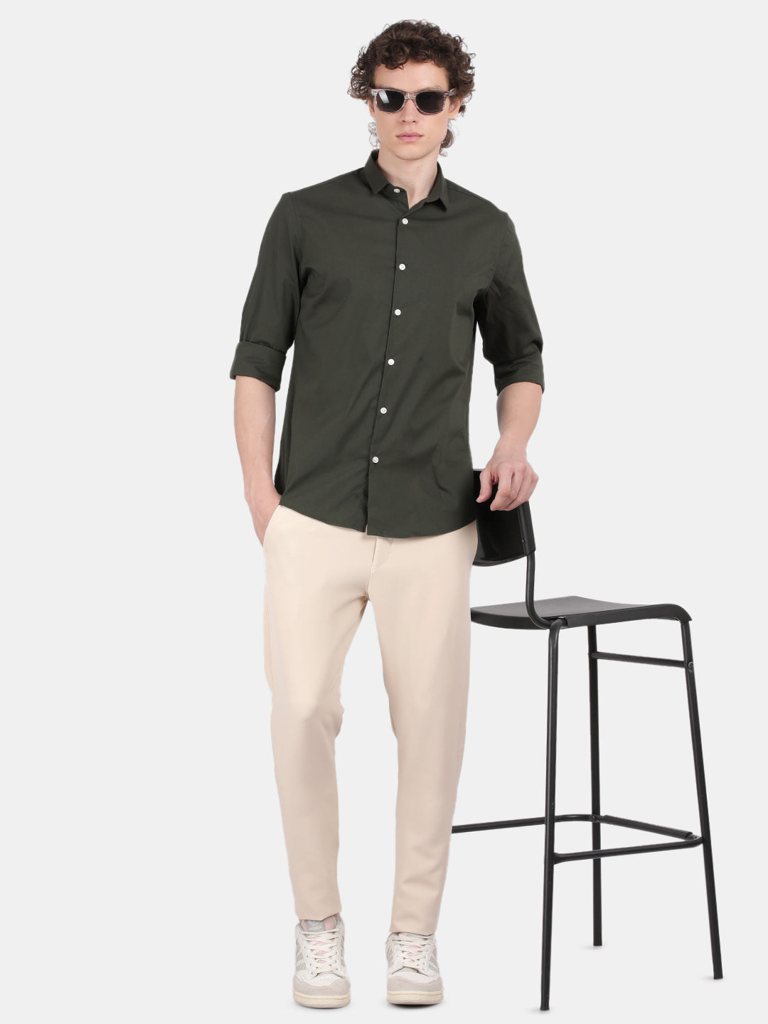 Men Dark Green Slim Fit Spread Collar Full Sleeve Casual Shirt