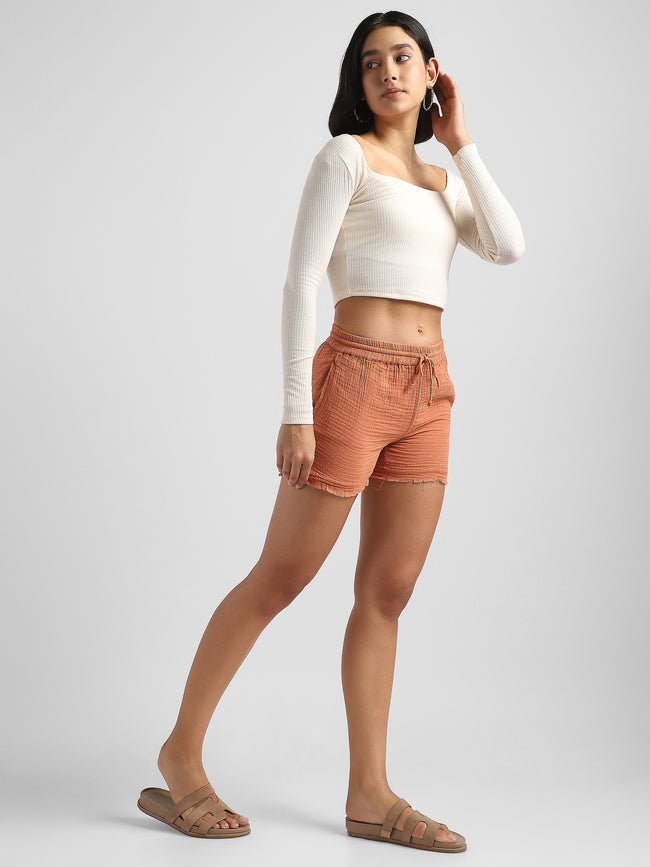 Women Cotton Double cloth Shorts with frayed hem