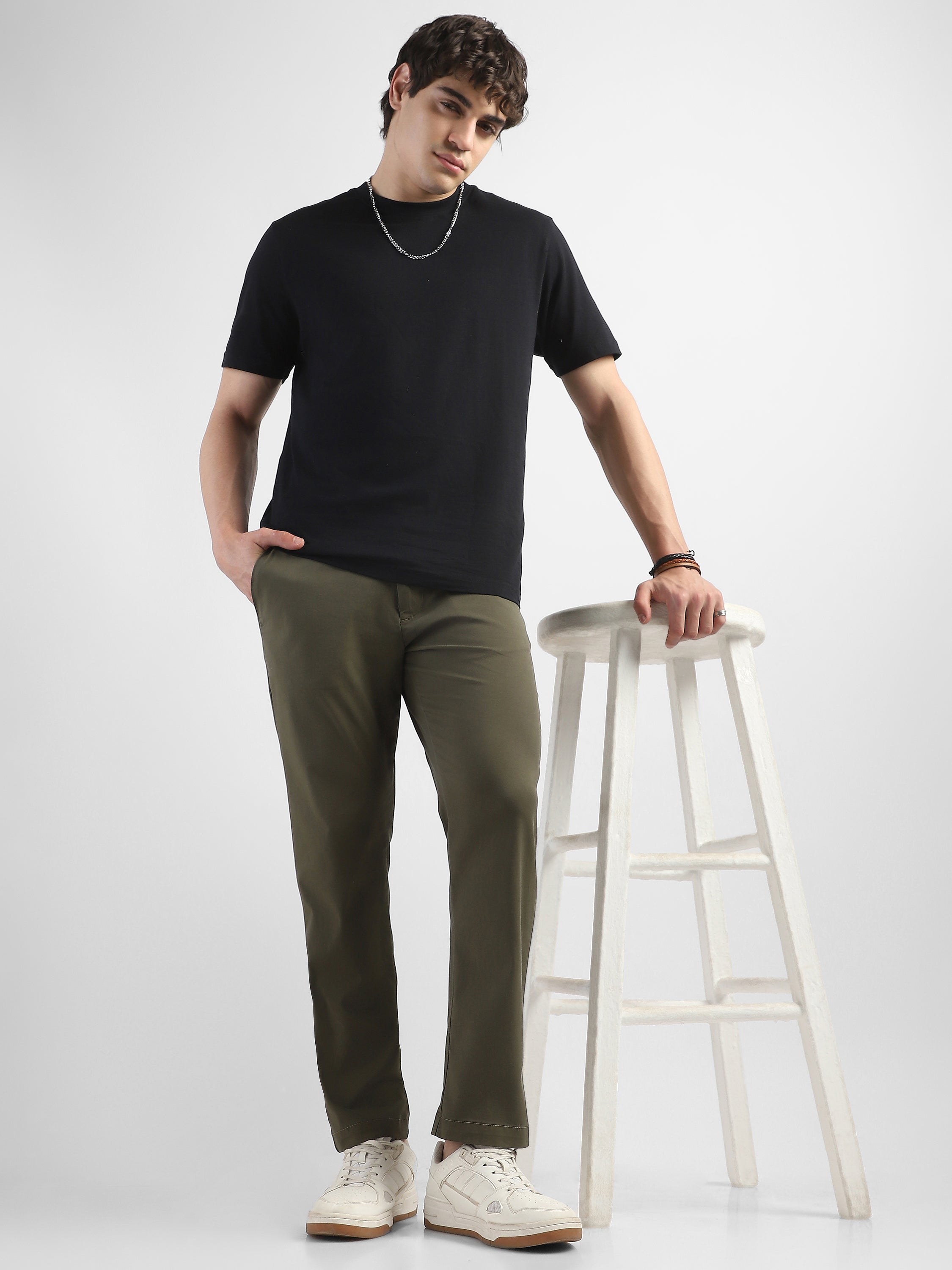 Men Olive Mid Rise Regular Fit Trouser