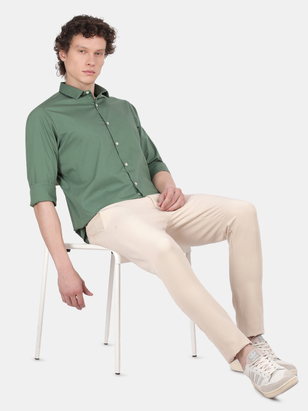Men Green Slim Fit Spread Collar Full Sleeve Casual Shirt