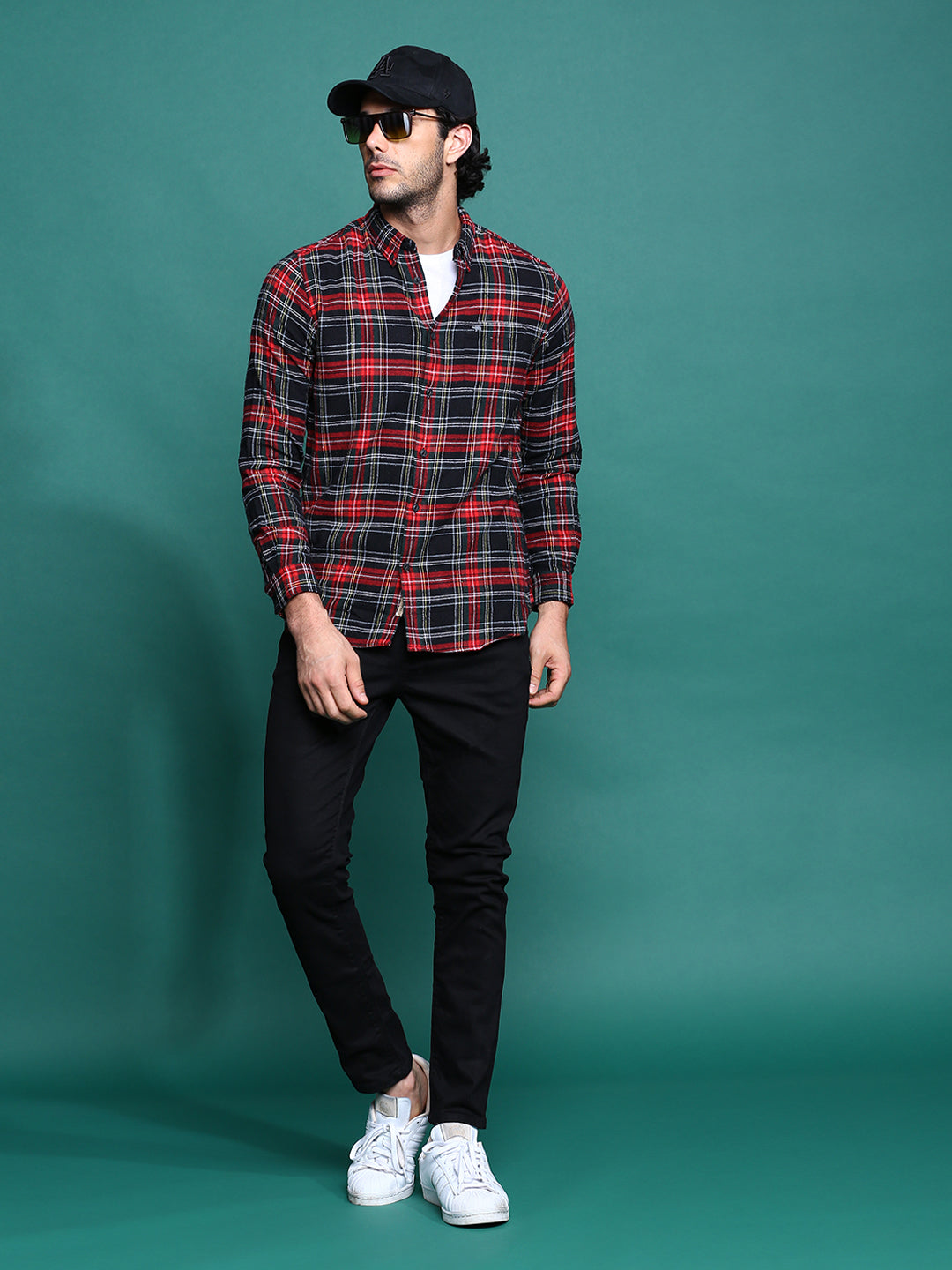 Men Anglo: 's Black & Red Checks Slim Fit Shirt | The Bear House
