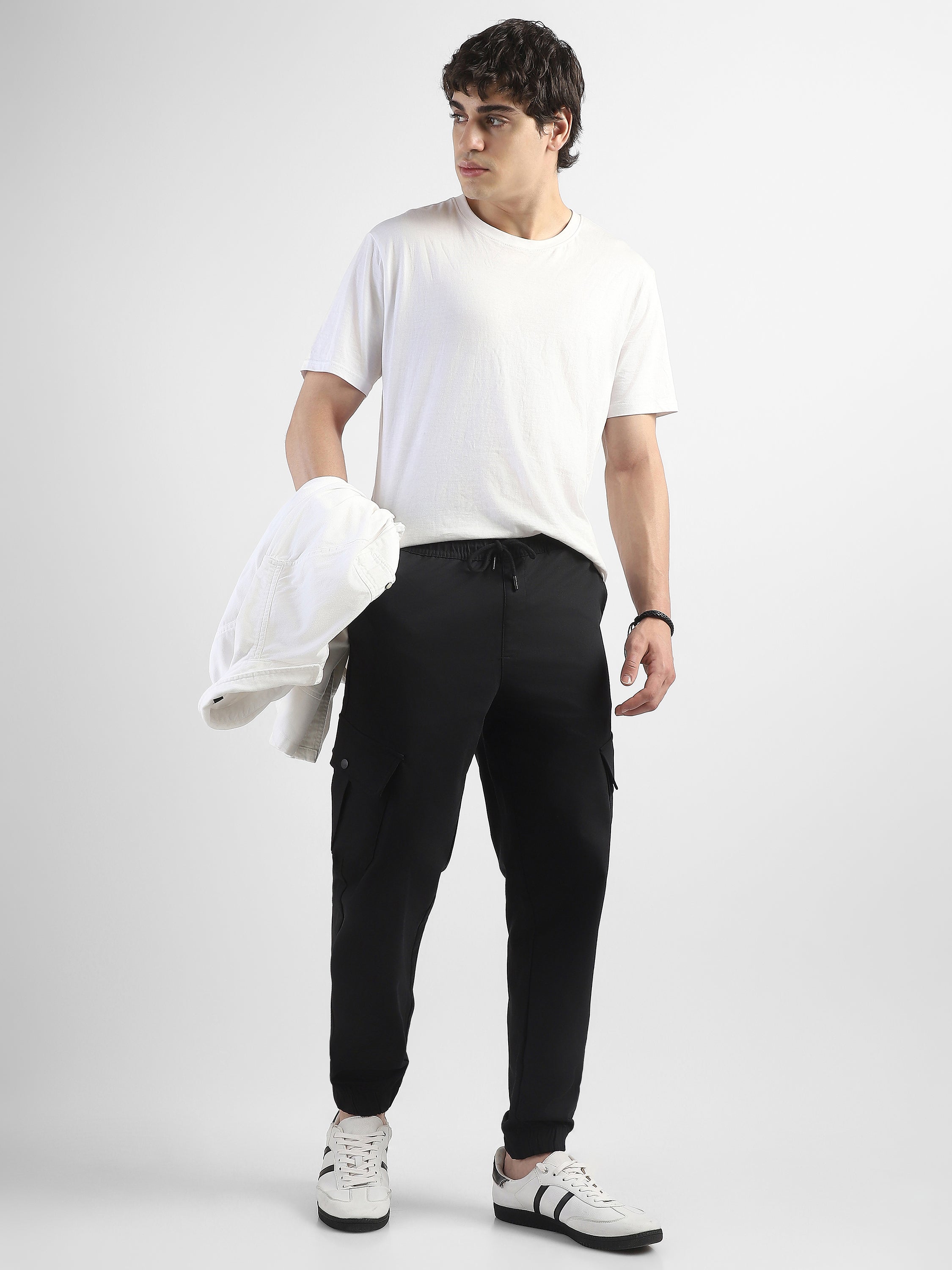 Men Black Cotton Blend Cargo Jogger Pants