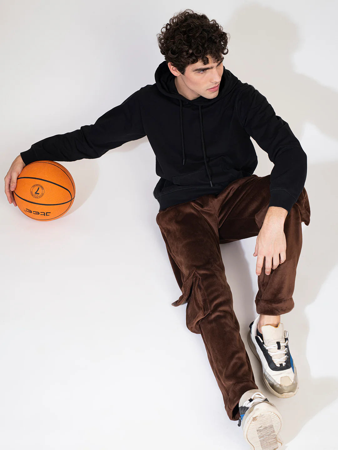 Men Black Solid Sweatshirt