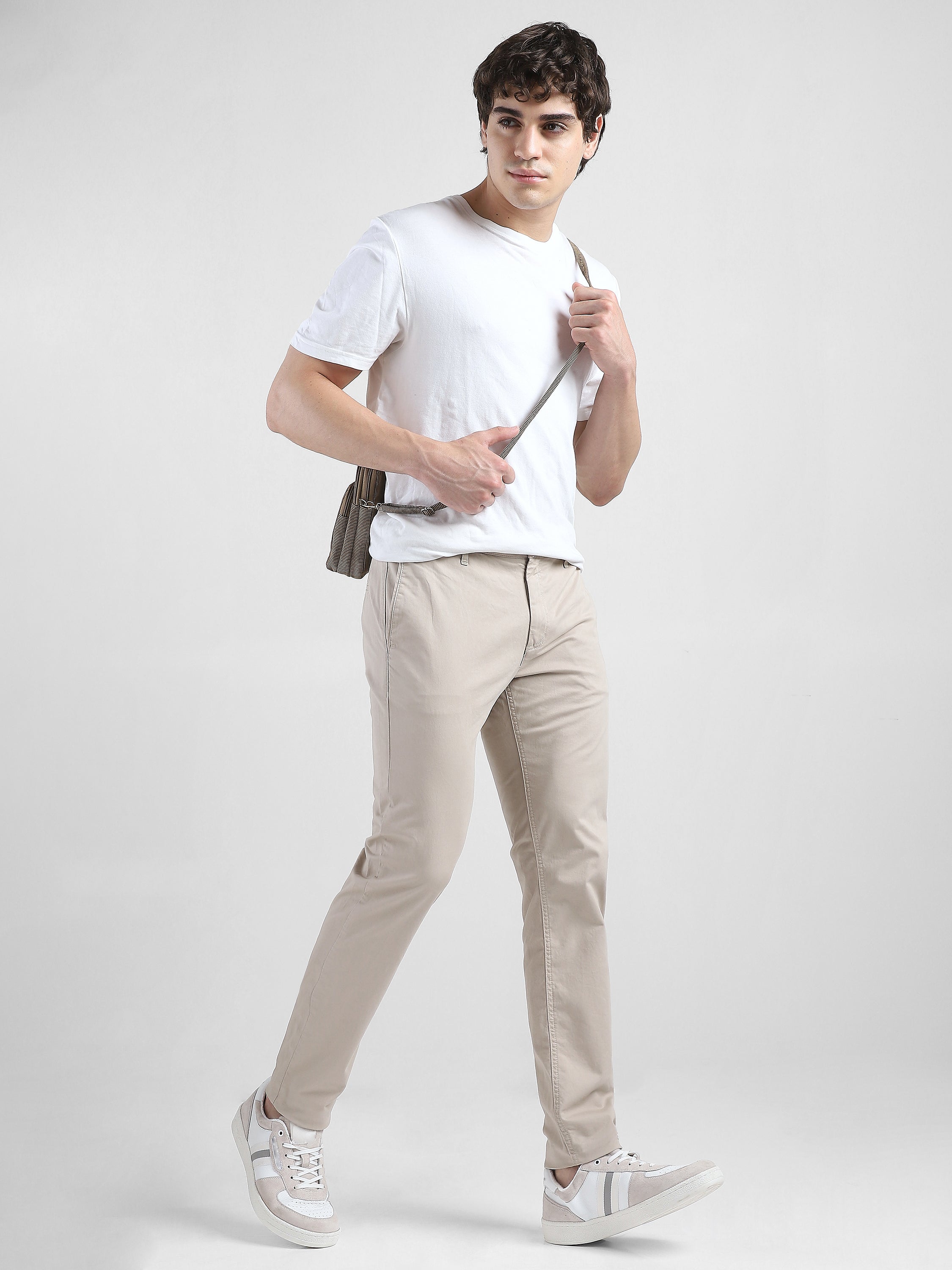 Men Cream Mid Rise Regular Fit Trouser