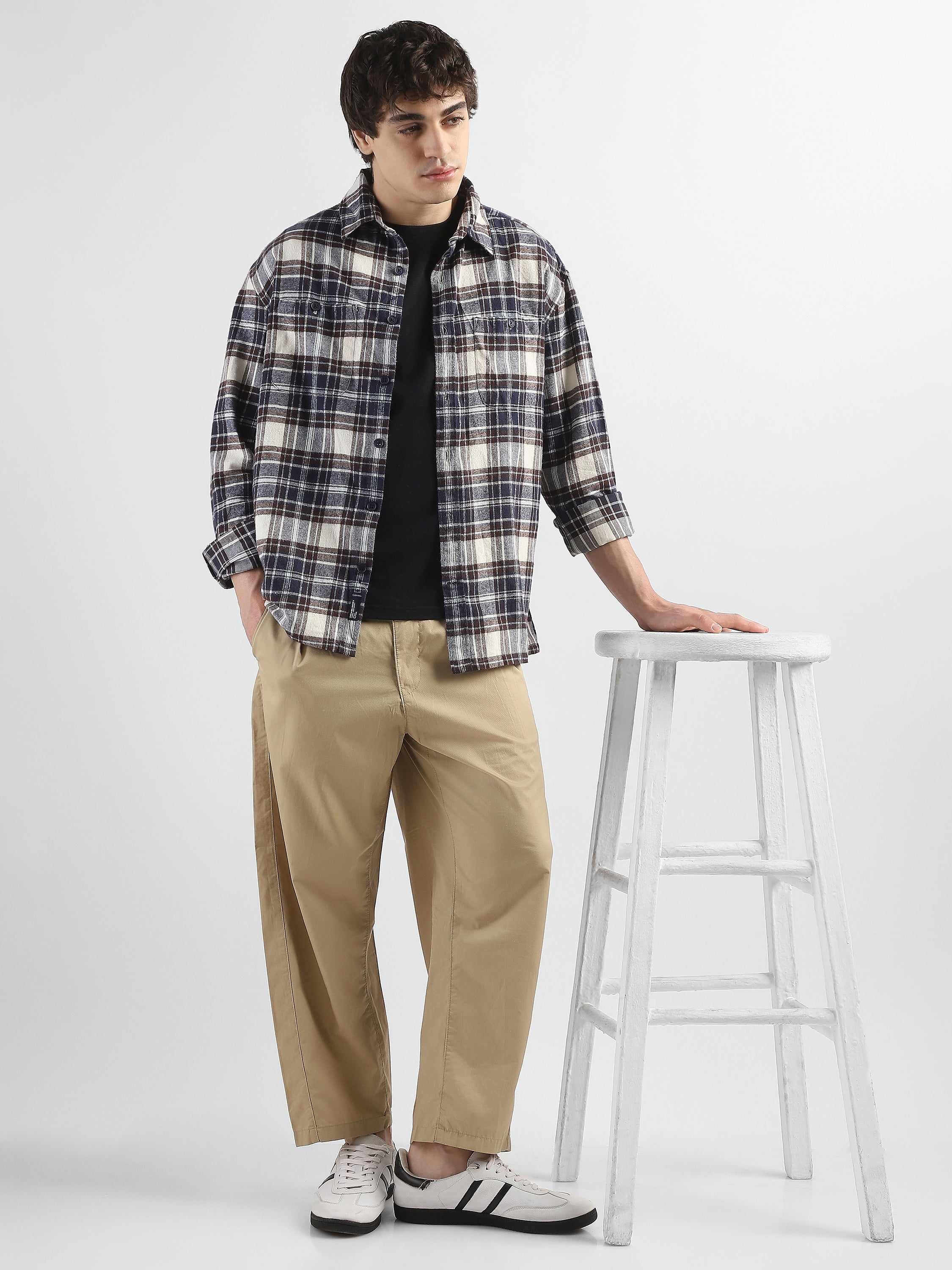 Men Beige Pleated Mid Rise Comfort Fit Trousers