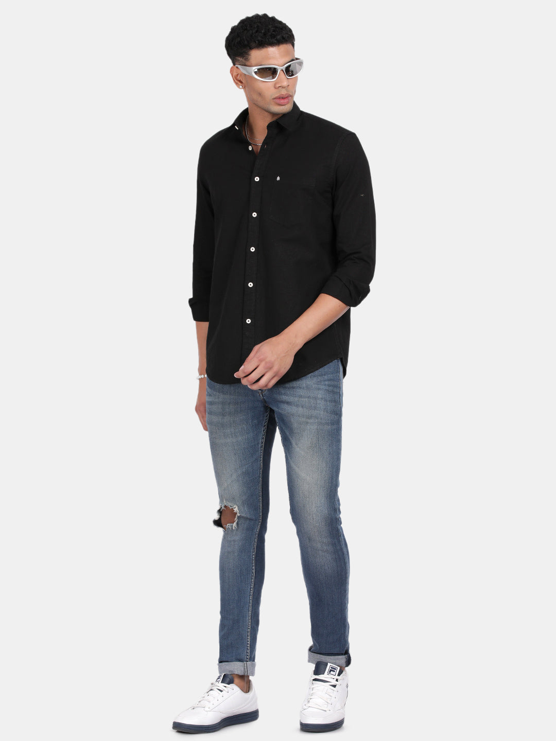 Men Black Slim Fit Spread Collar Full Sleeve Casual Shirt