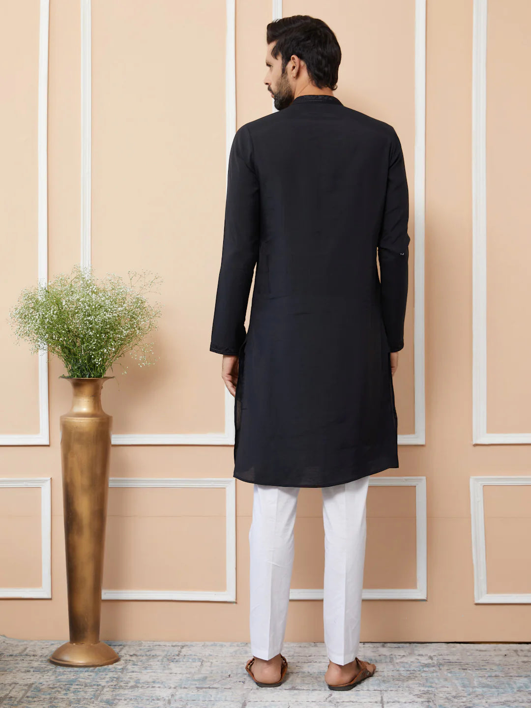 Men Black Embroidered Chanderi Silk Straight Kurta