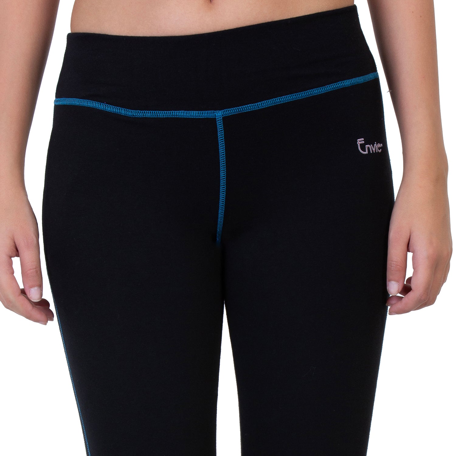 Women Black 3/4th Length Capri