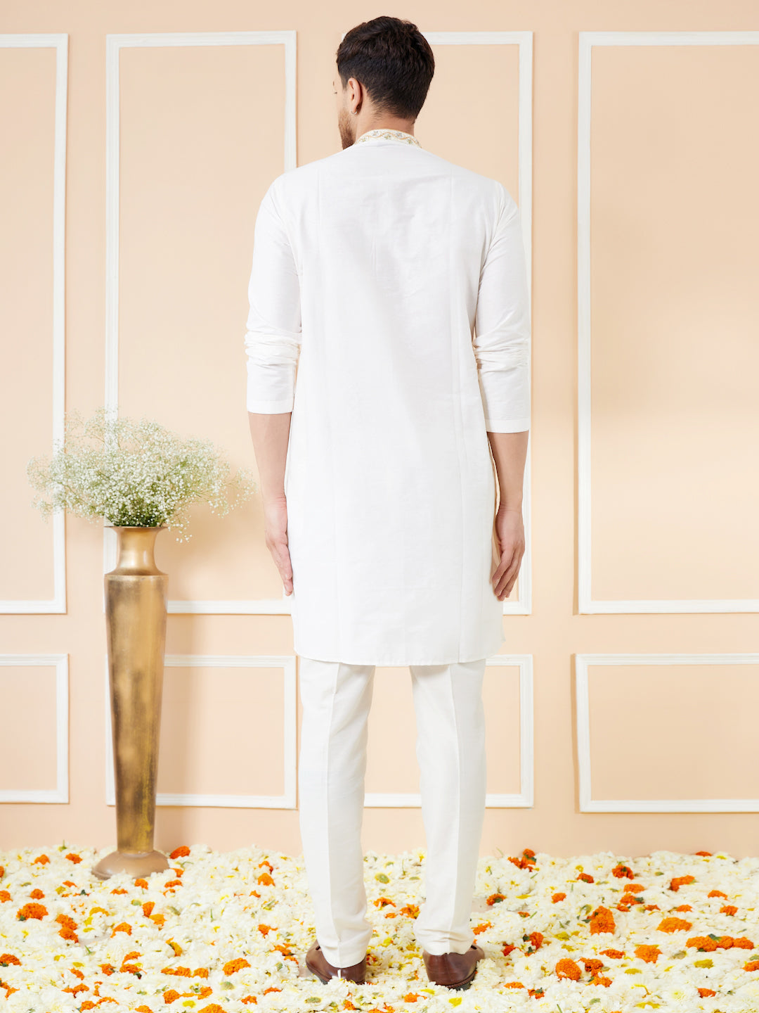 Men Cream Solid Cotton Straight Kurta With Emboridered Neckline