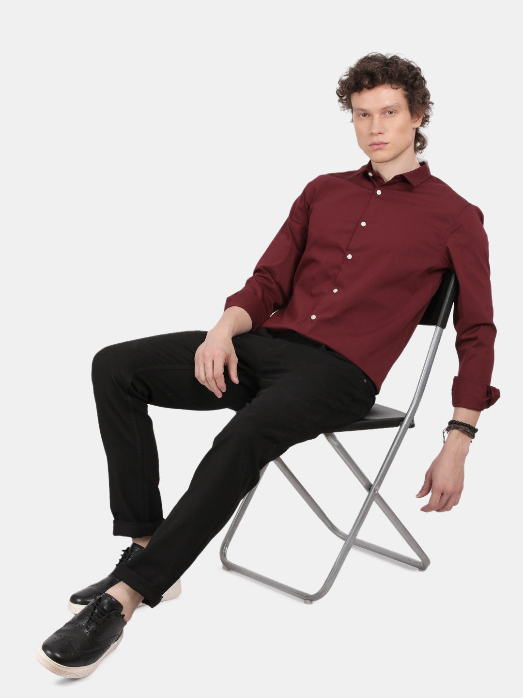 Men Maroon Slim Fit Spread Collar Full Sleeve Casual Shirt