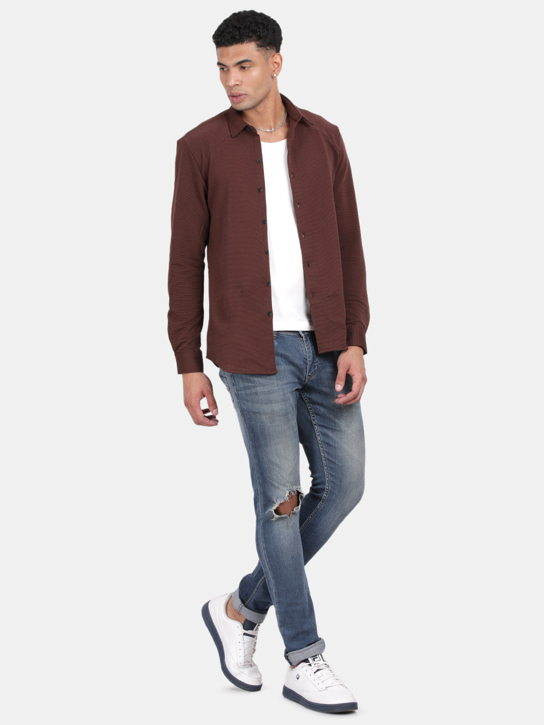 Men Maroon Slim Fit Spread Collar Full Sleeve Casual Shirt