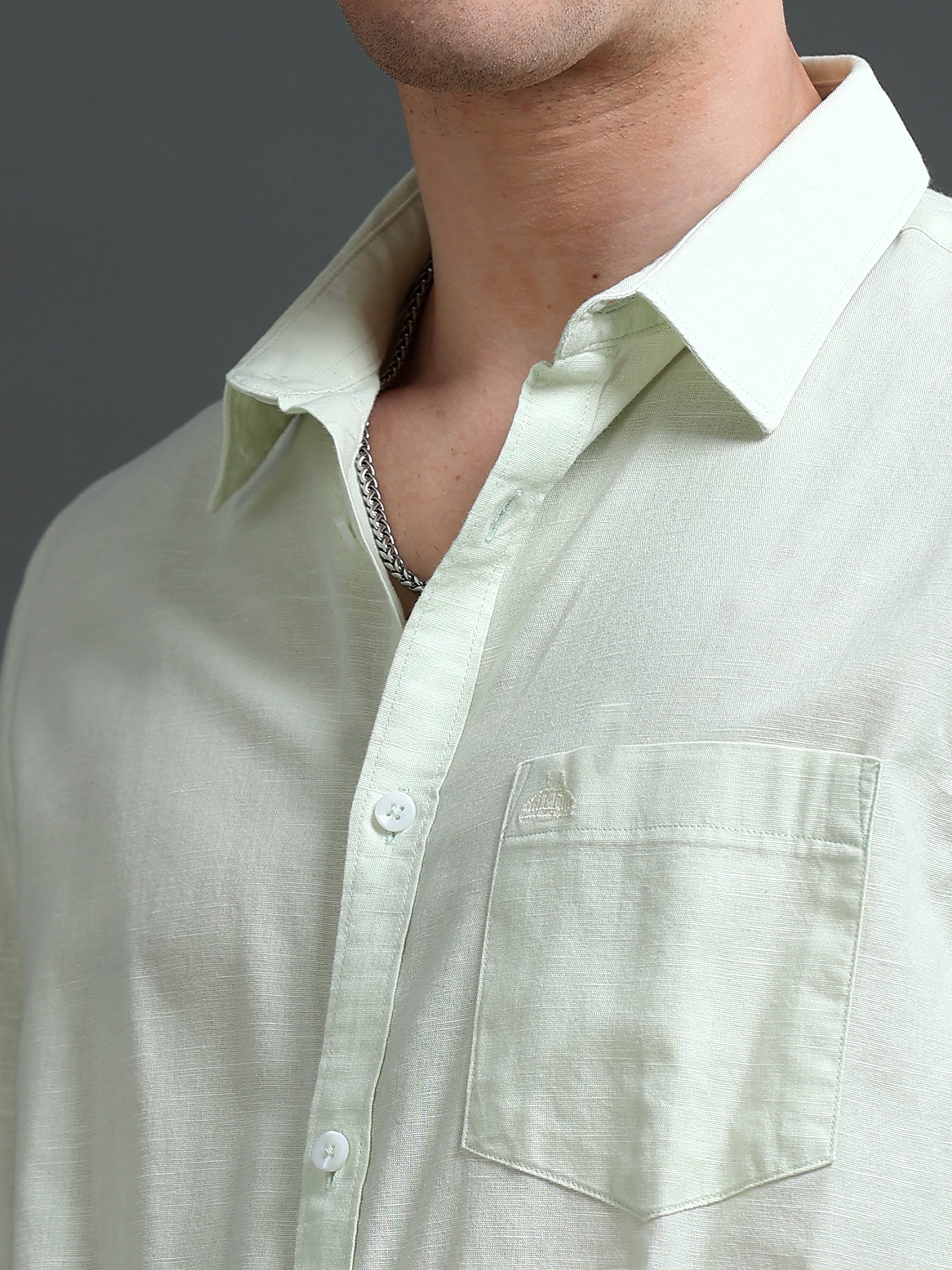 Men Green Slub Solid Shirt