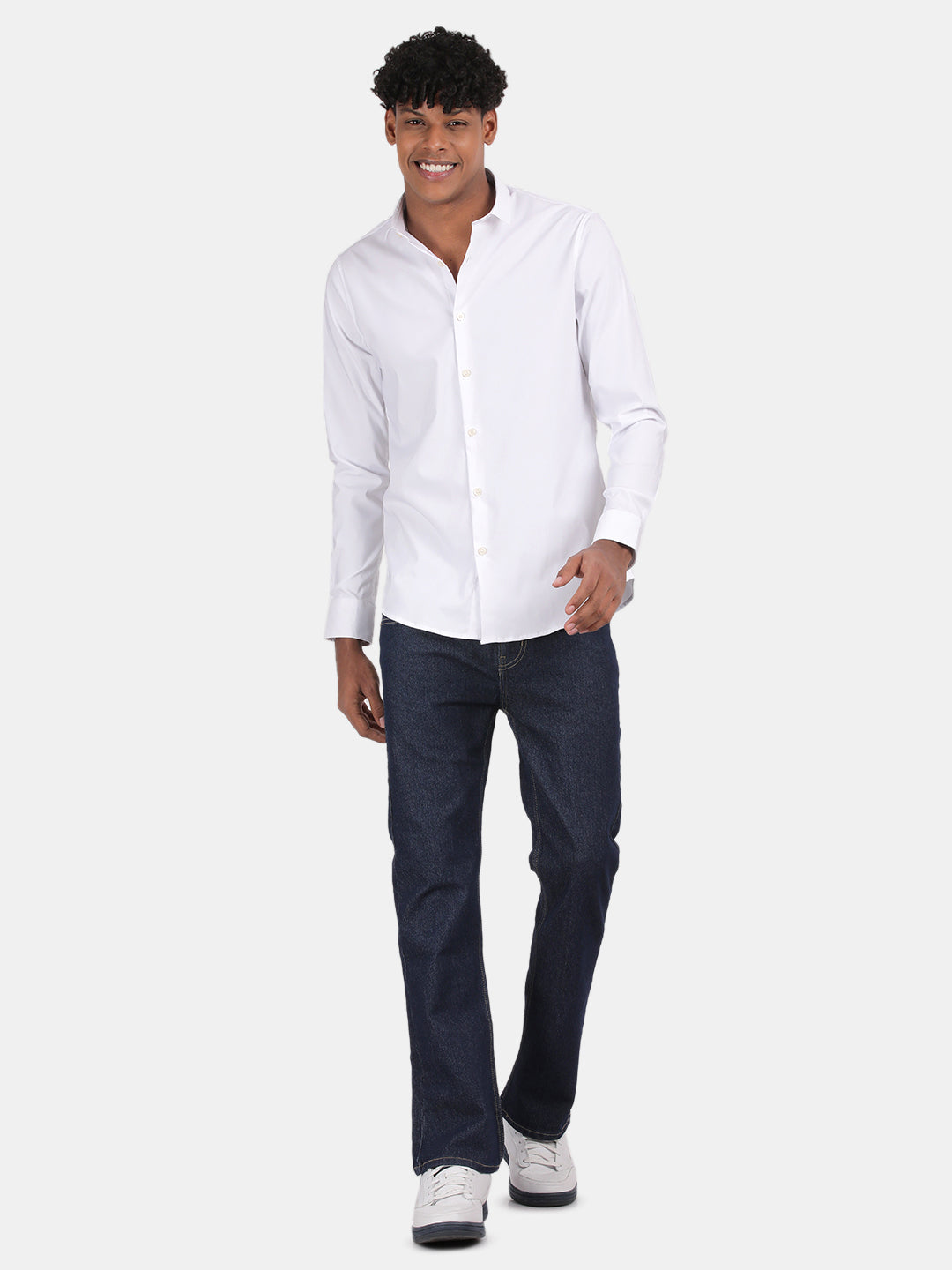 Men White Slim Fit Spread Collar Full Sleeve Casual Shirt