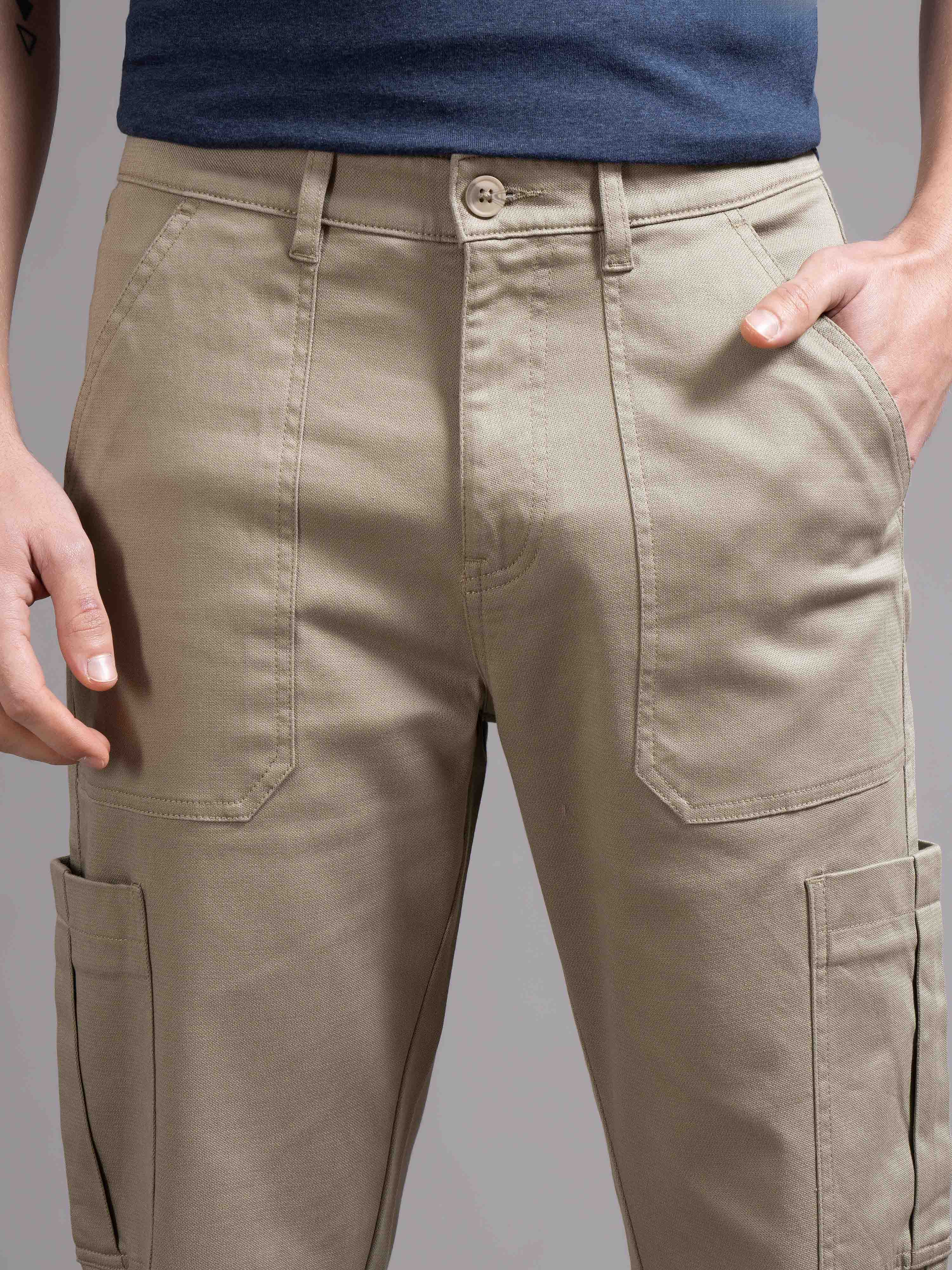 Men Beige Straight Fit Cargo Trouser