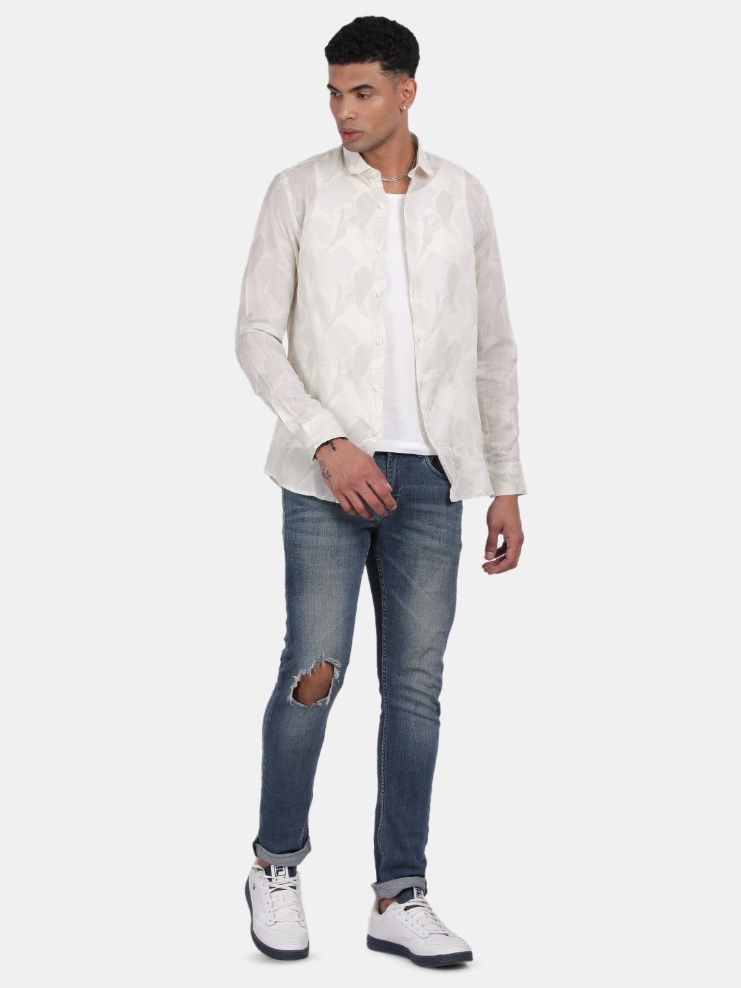 Men Cream Slim Fit Spread Collar Full Sleeve Casual Shirt