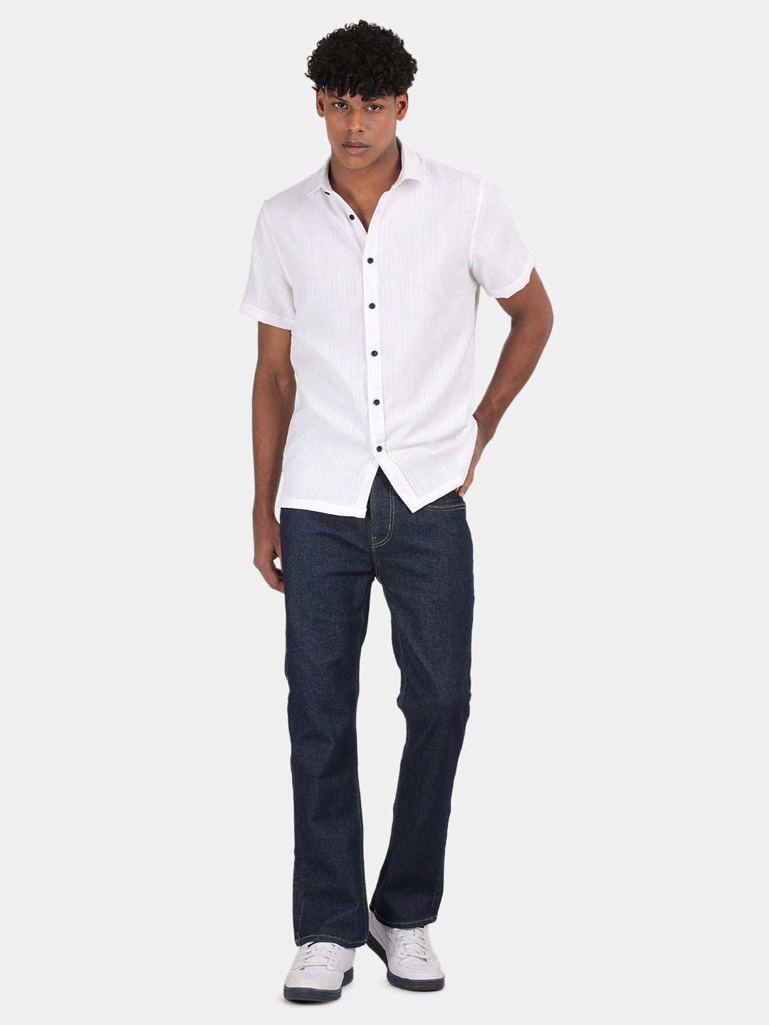 Men Blue Slim Fit Spread Collar Half Sleeve Casual Shirt