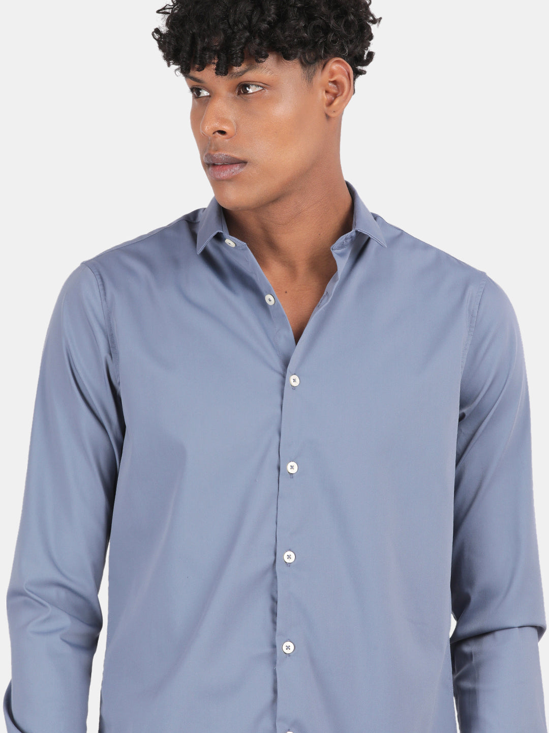 Men Blue Slim Fit Spread Collar Full Sleeve Casual Shirt