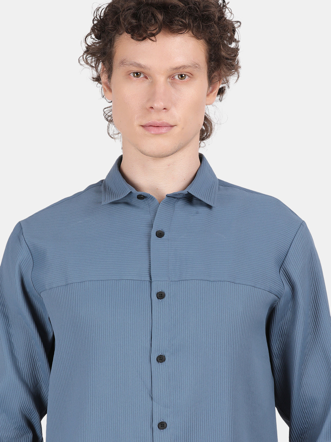 Men Blue Slim Fit Spread Collar Full Sleeve Casual Shirt