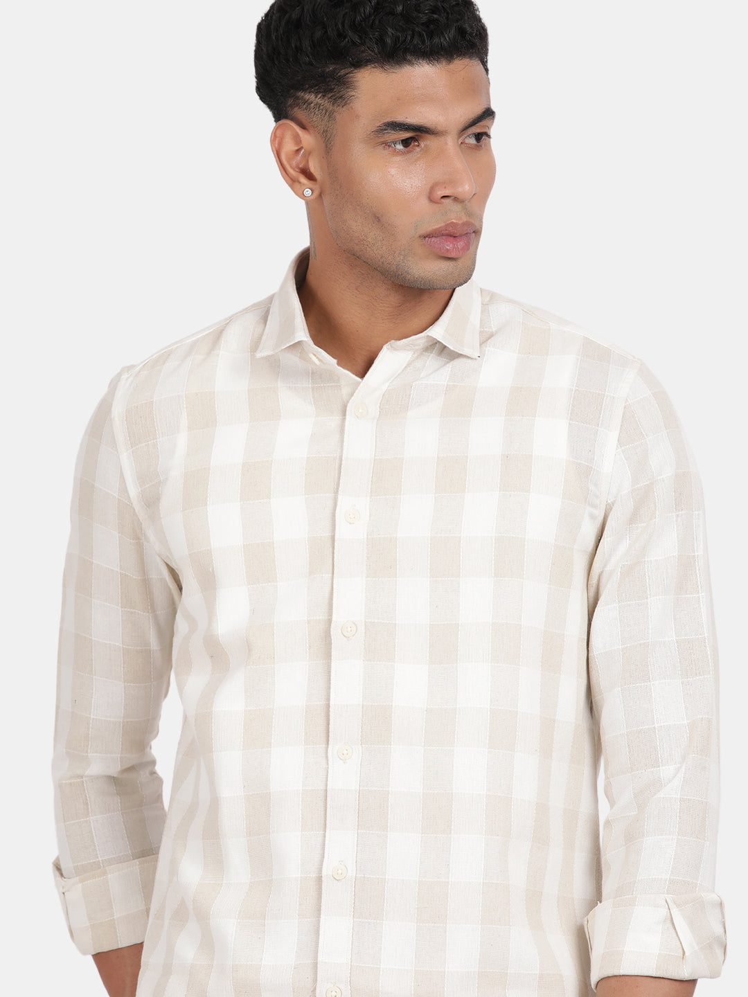 Men Beige Slim Fit Spread Collar Full Sleeve Casual Shirt