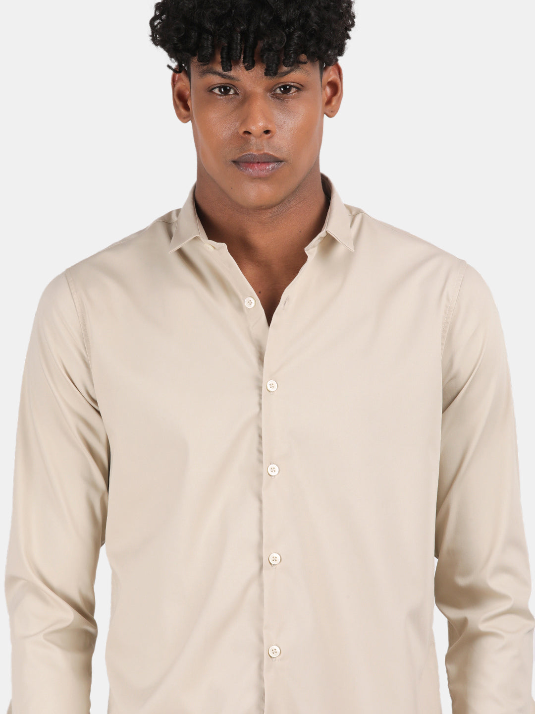 Men Cream Slim Fit Spread Collar Full Sleeve Casual Shirt
