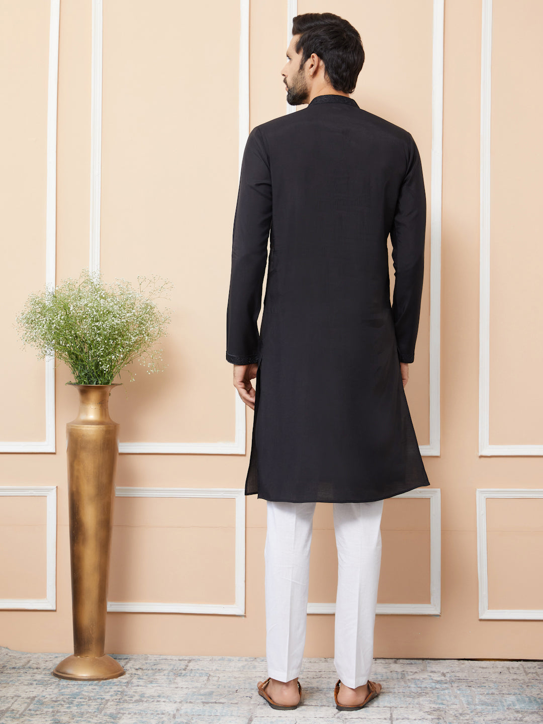 Men Black Embroidered Chanderi Silk Straight Kurta