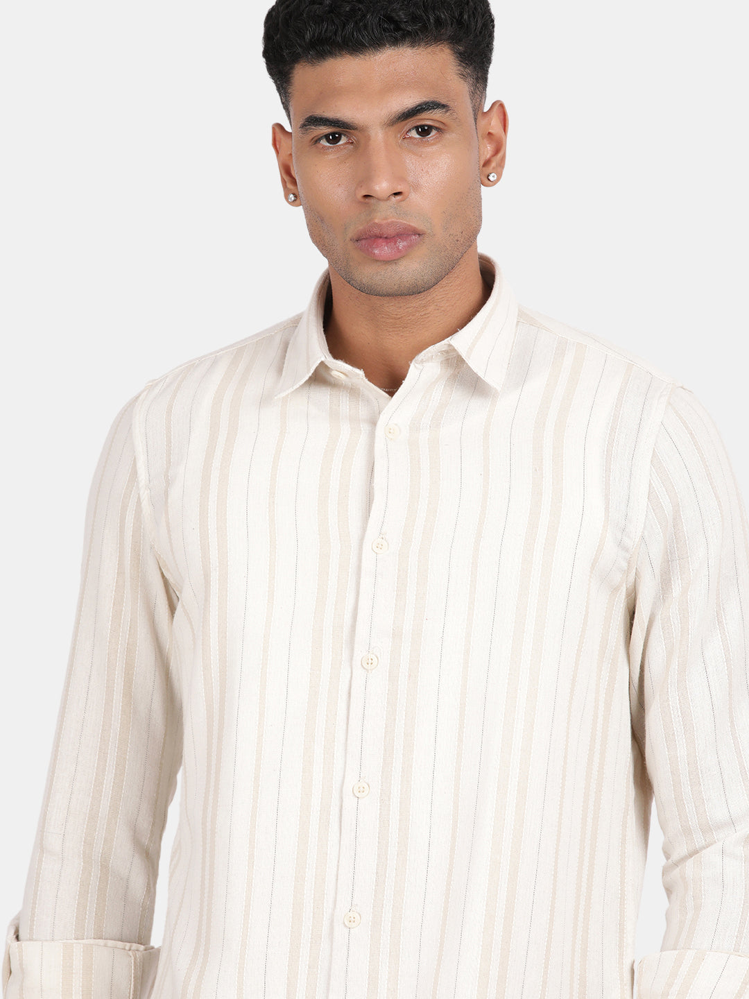 Men Cream Slim Fit Spread Collar Full Sleeve Casual Shirt