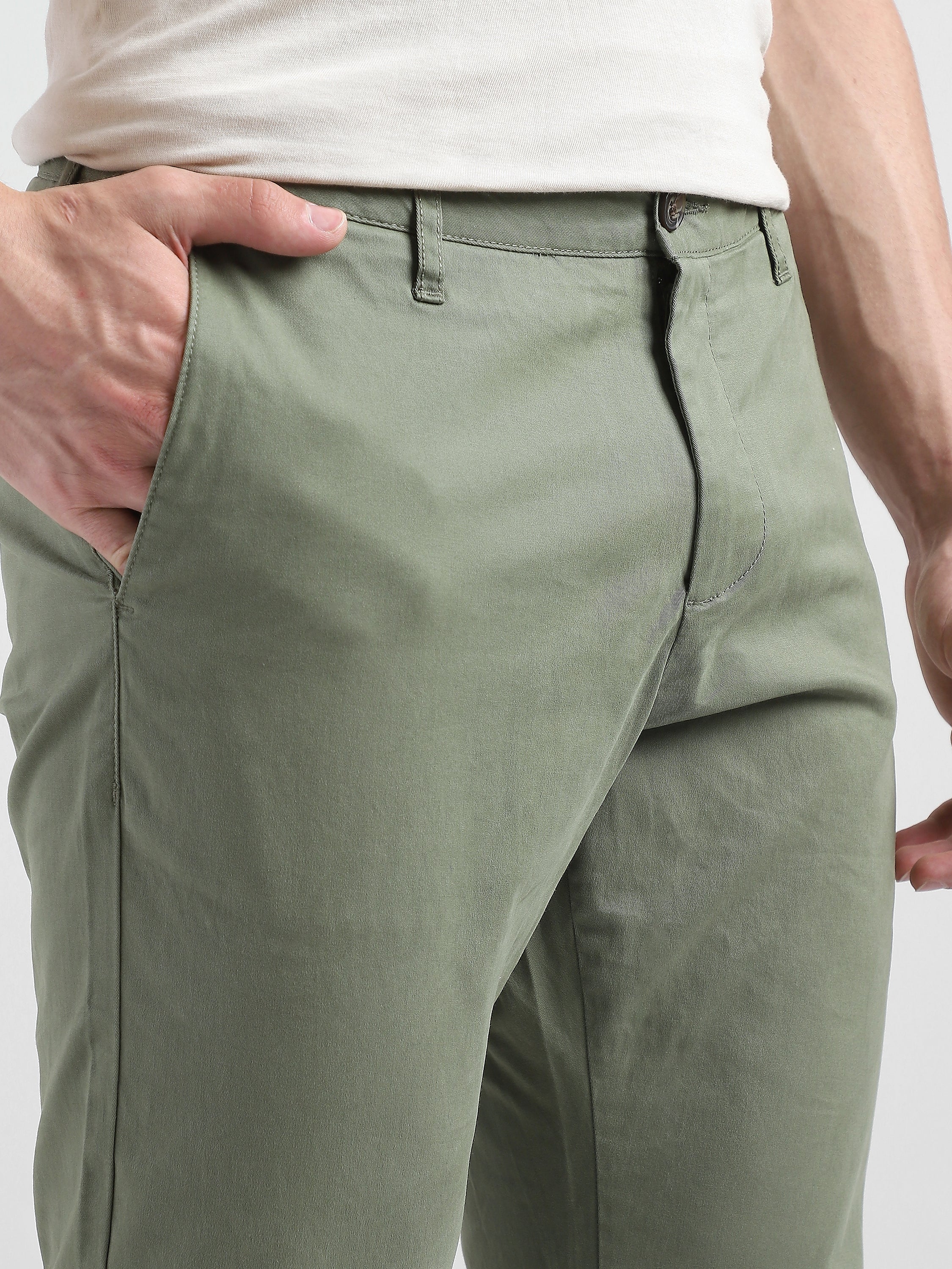 Men Olive Mid Rise Regular Fit Trouser