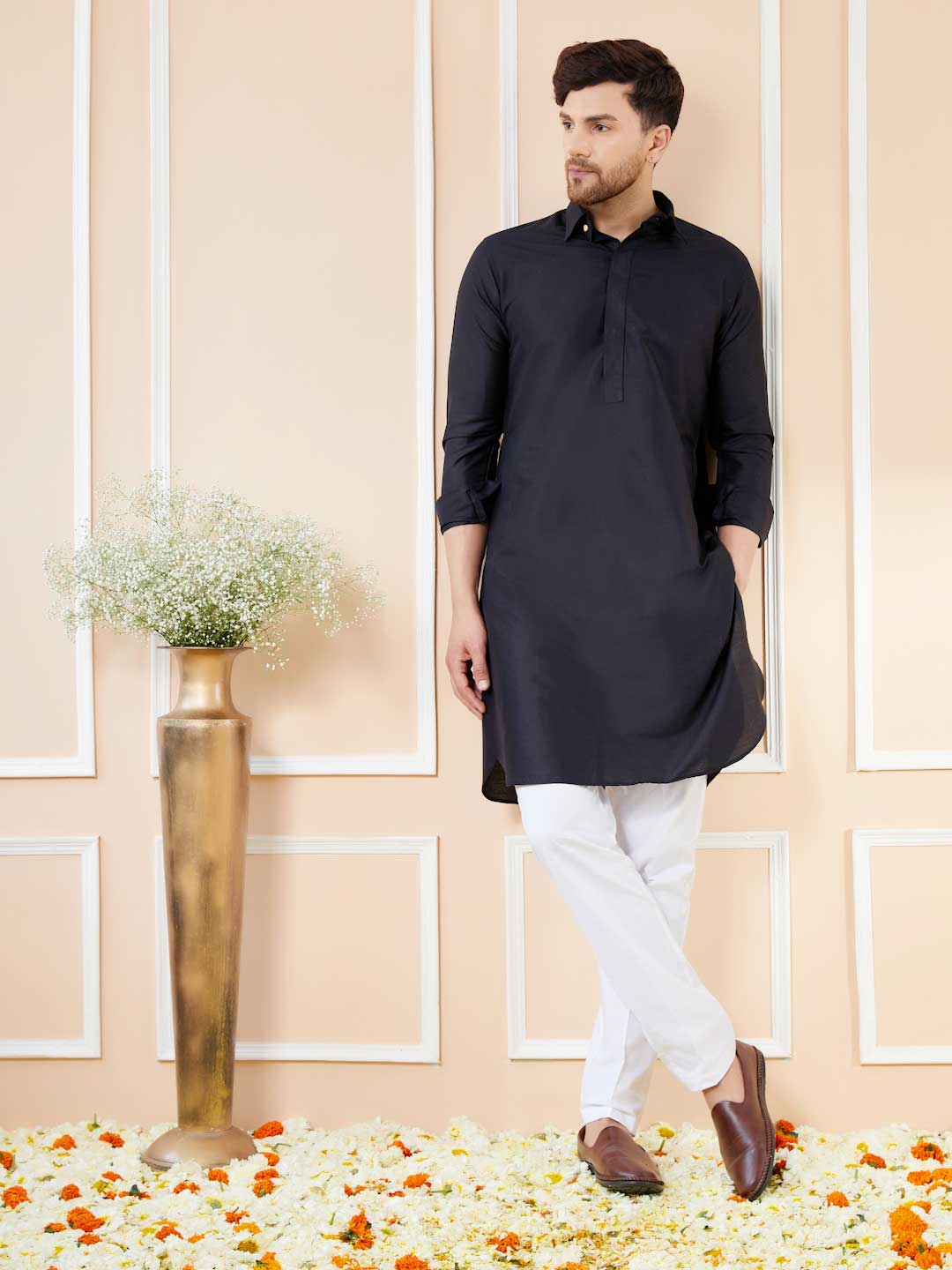 Men Black Cotton Solid Pathani Kurta