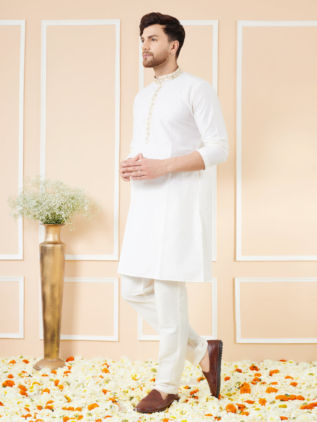 Men Cream Solid Cotton Straight Kurta With Emboridered Neckline