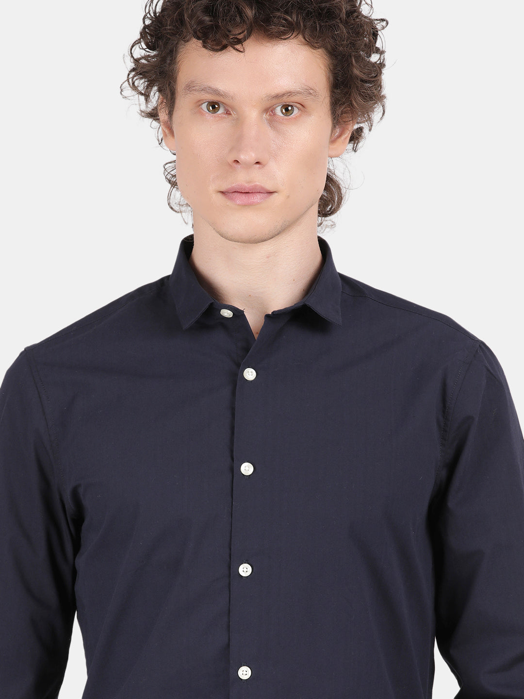 Men Navy Slim Fit Spread Collar Full Sleeve Casual Shirt