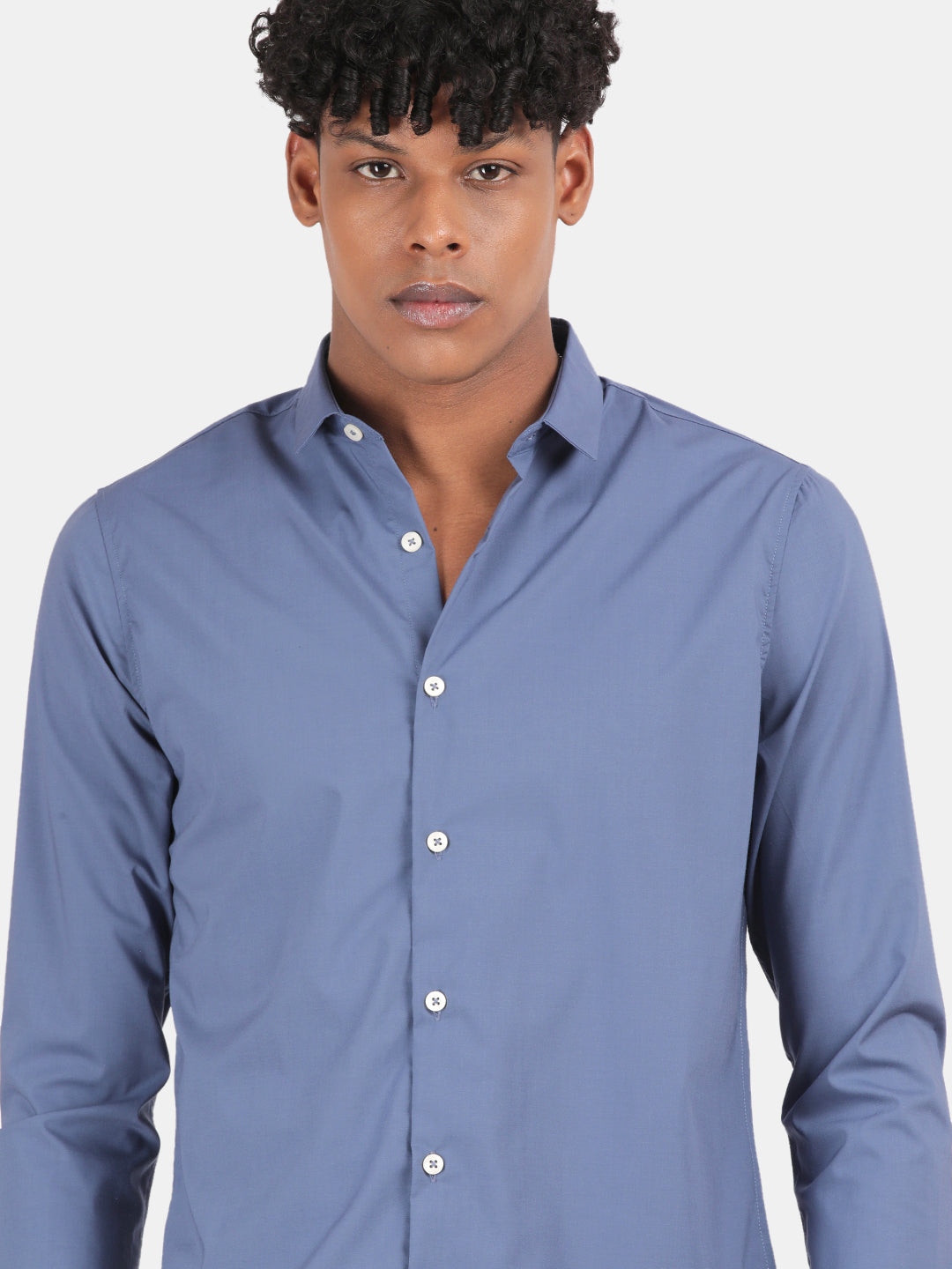 Men Blue Slim Fit Spread Collar Full Sleeve Casual Shirt