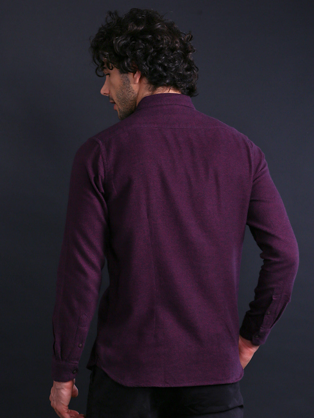 Men Maroon Slim Fit Solid Casual Shirt