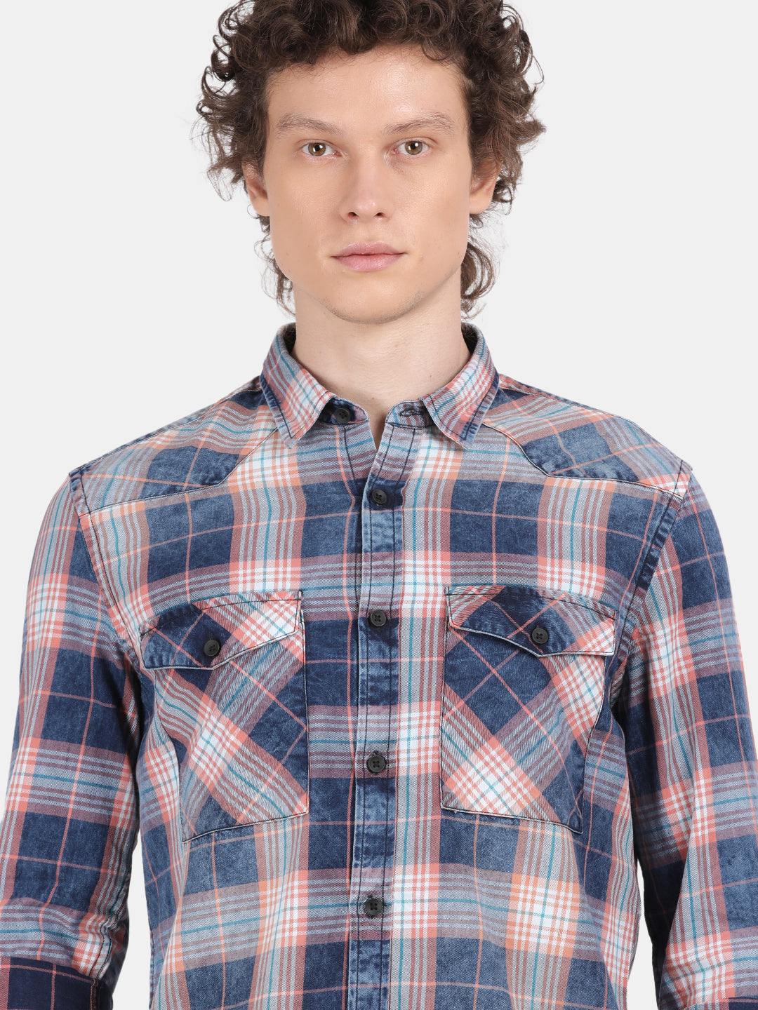 Men Navy Blue Slim Fit Spread Collar Full Sleeve Casual Shirt