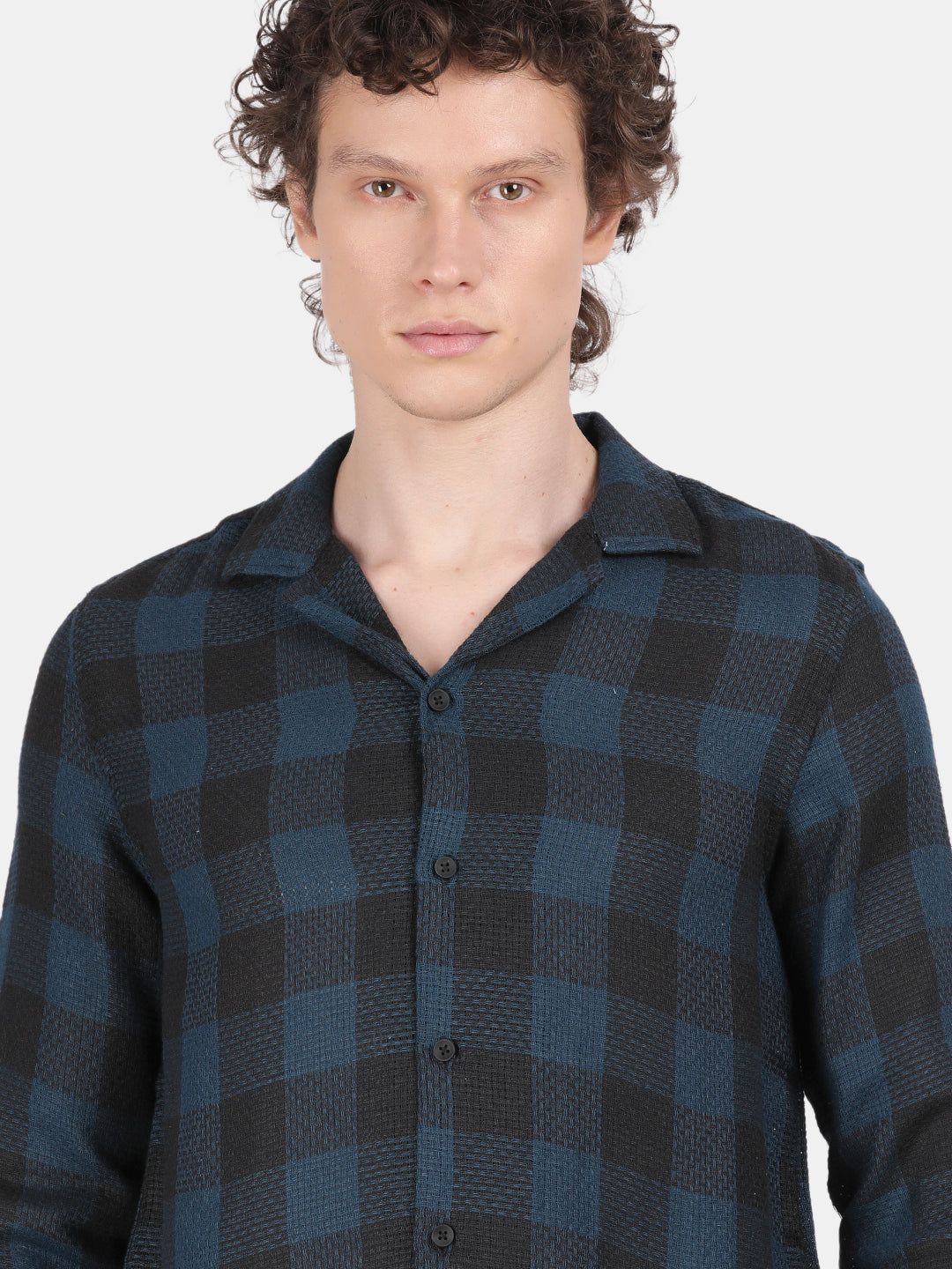 Men Green Slim Fit Lapel Collar Full Sleeve Casual Shirt