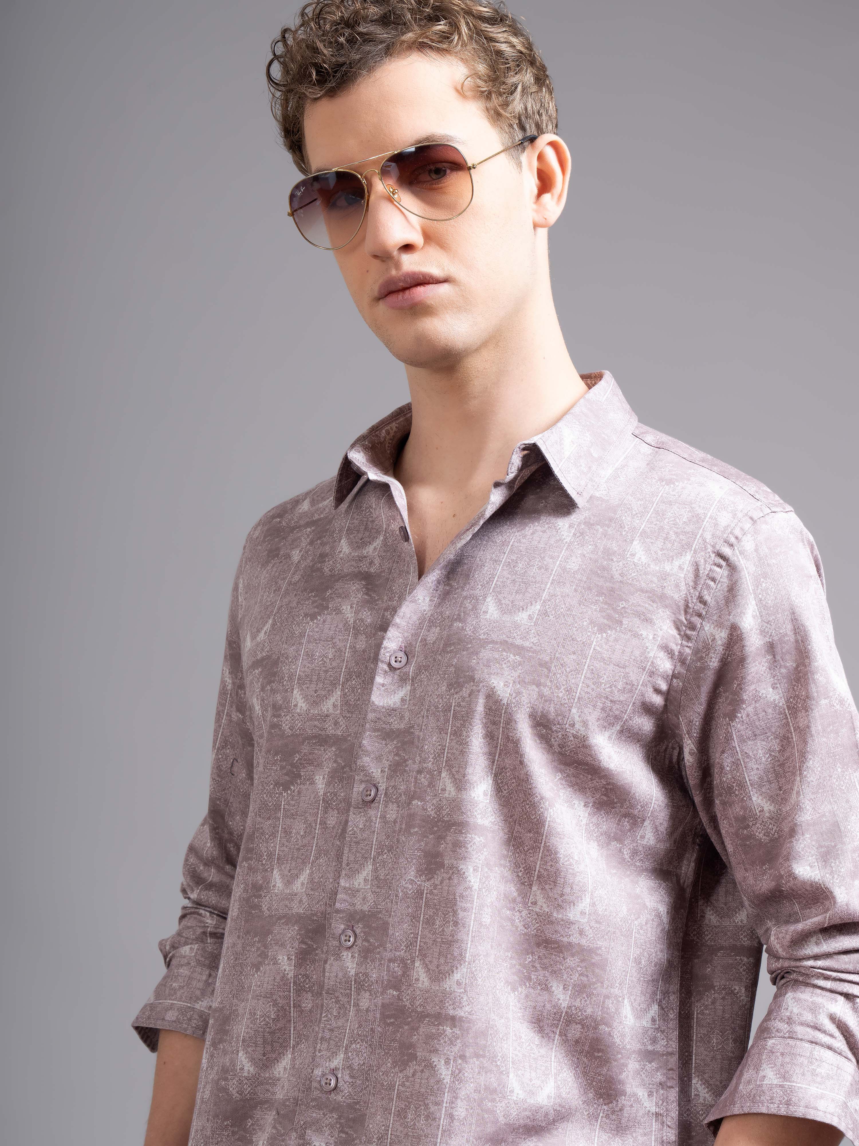 Men Mauve Geometric Print Shirt