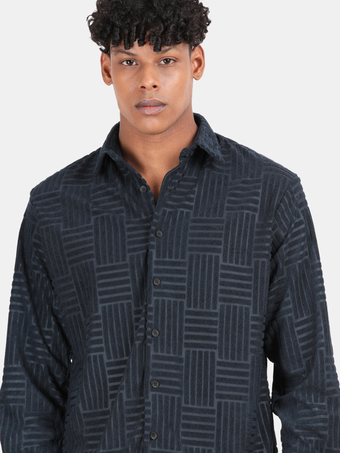 Men Blue Slim Fit Spread Collar Full Sleeve Casual Shirt