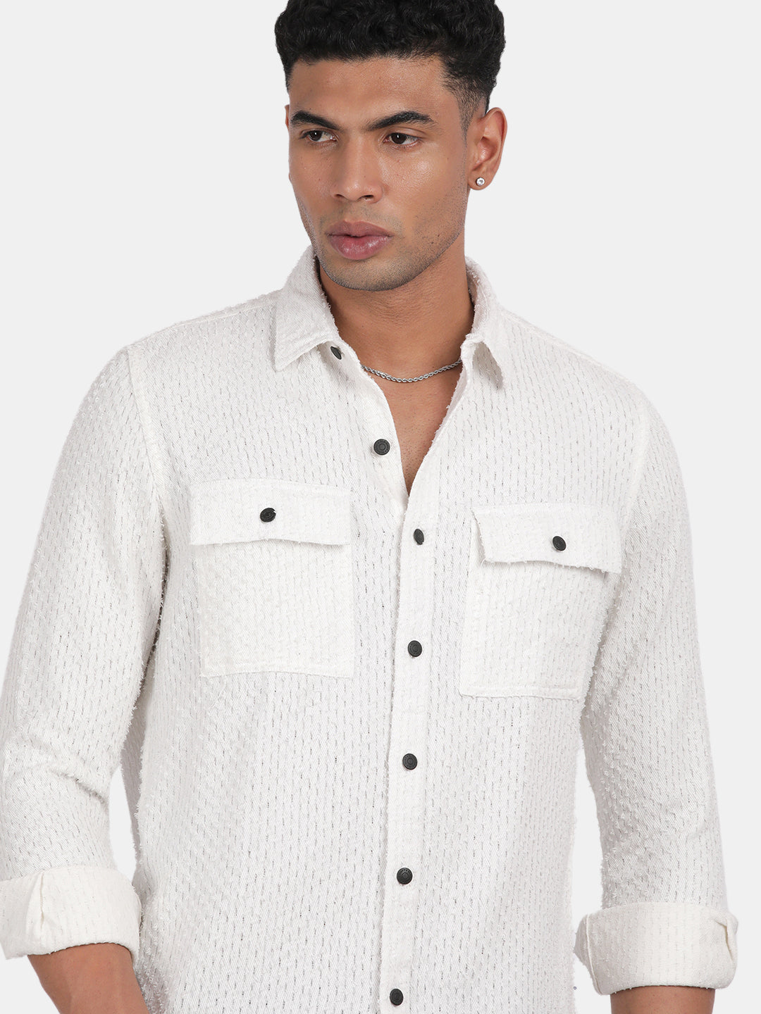 Men White Slim Fit Spread Collar Full Sleeve Casual Shirt