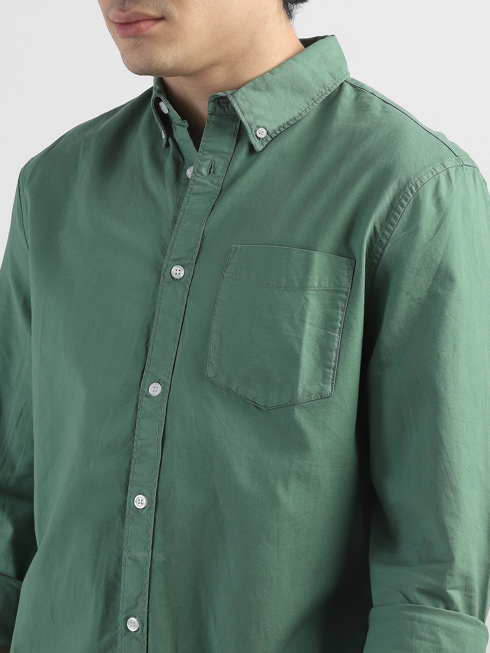 Men Green Regular Fit Spread Collar Shirt
