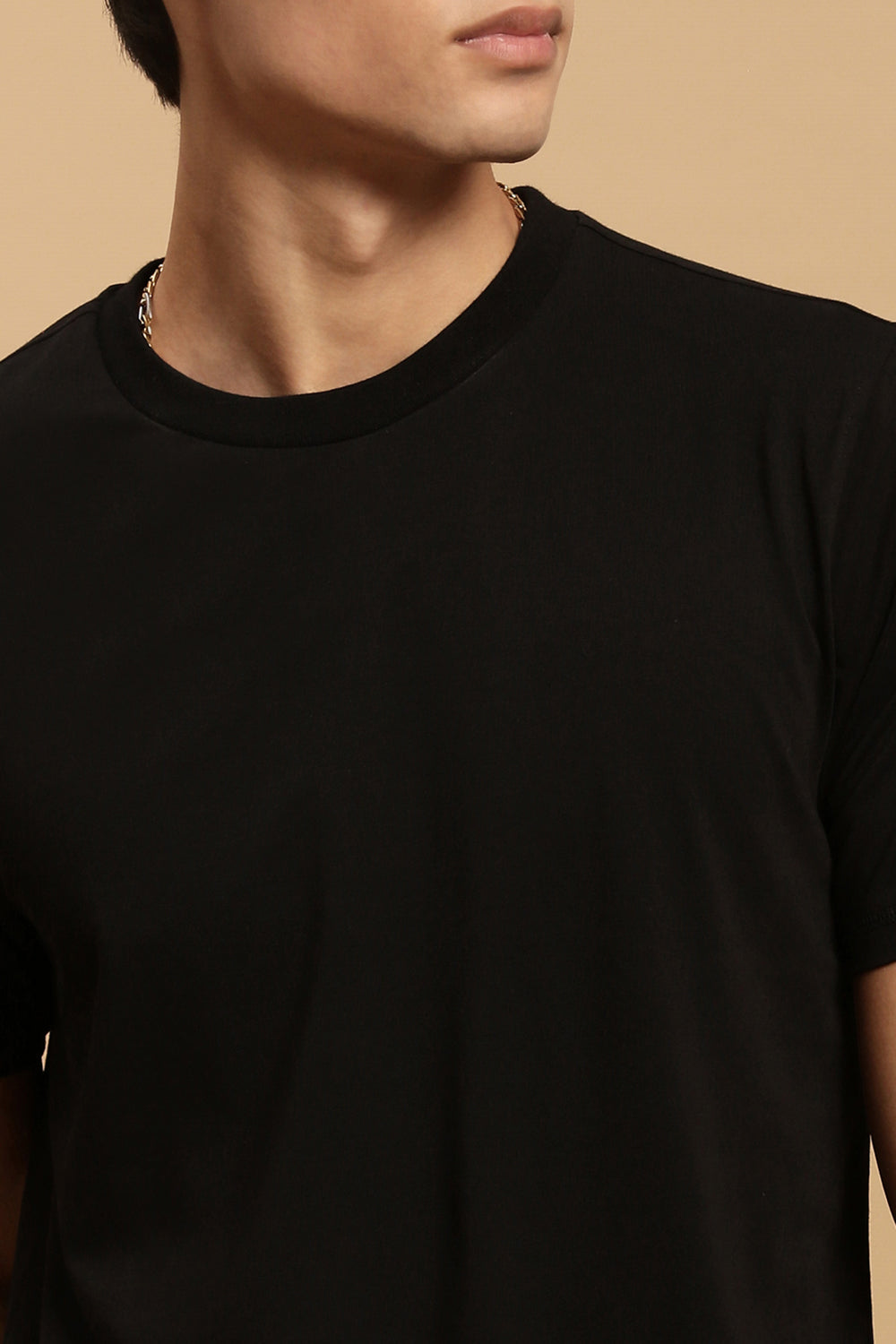 Men Black Half Sleeve T-Shirt