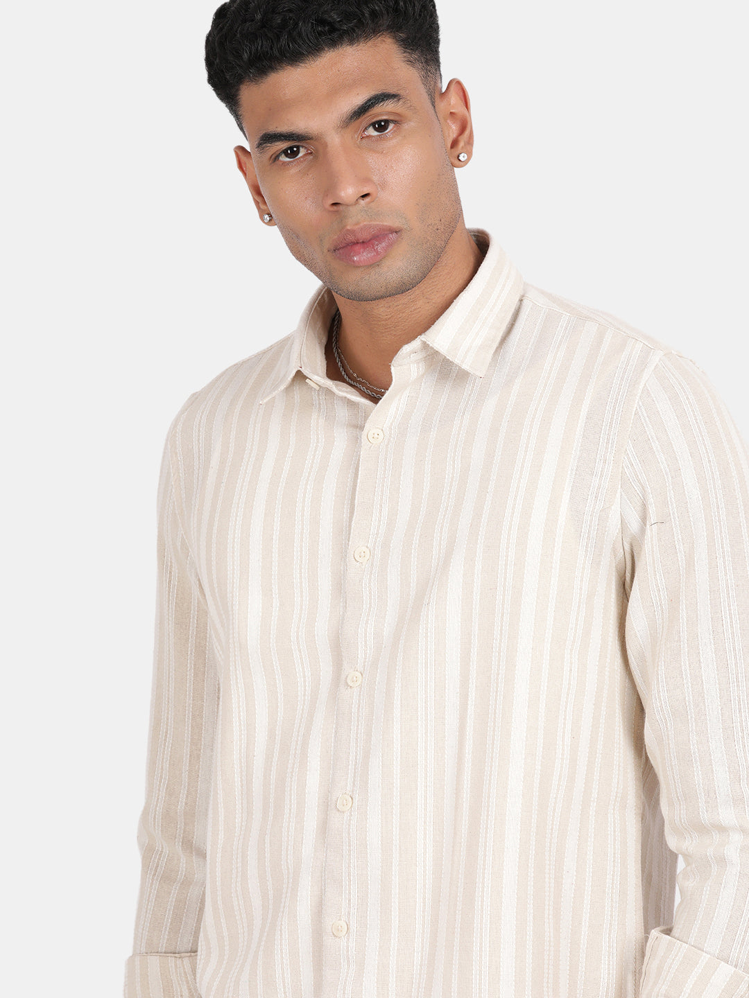 Men Cream Slim Fit Spread Collar Full Sleeve Casual Shirt