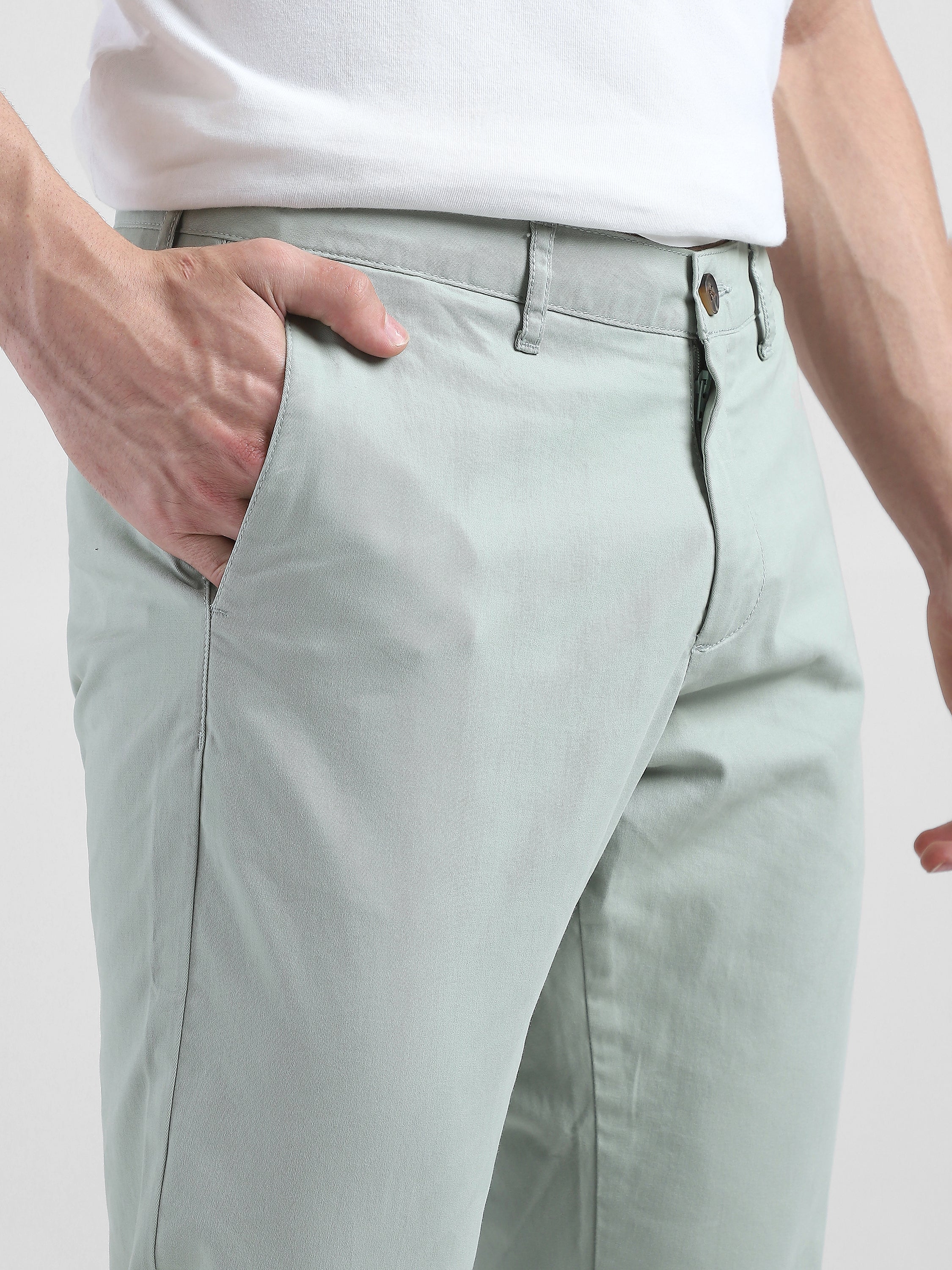 Men Light Mid Rise Green Regular Trouser