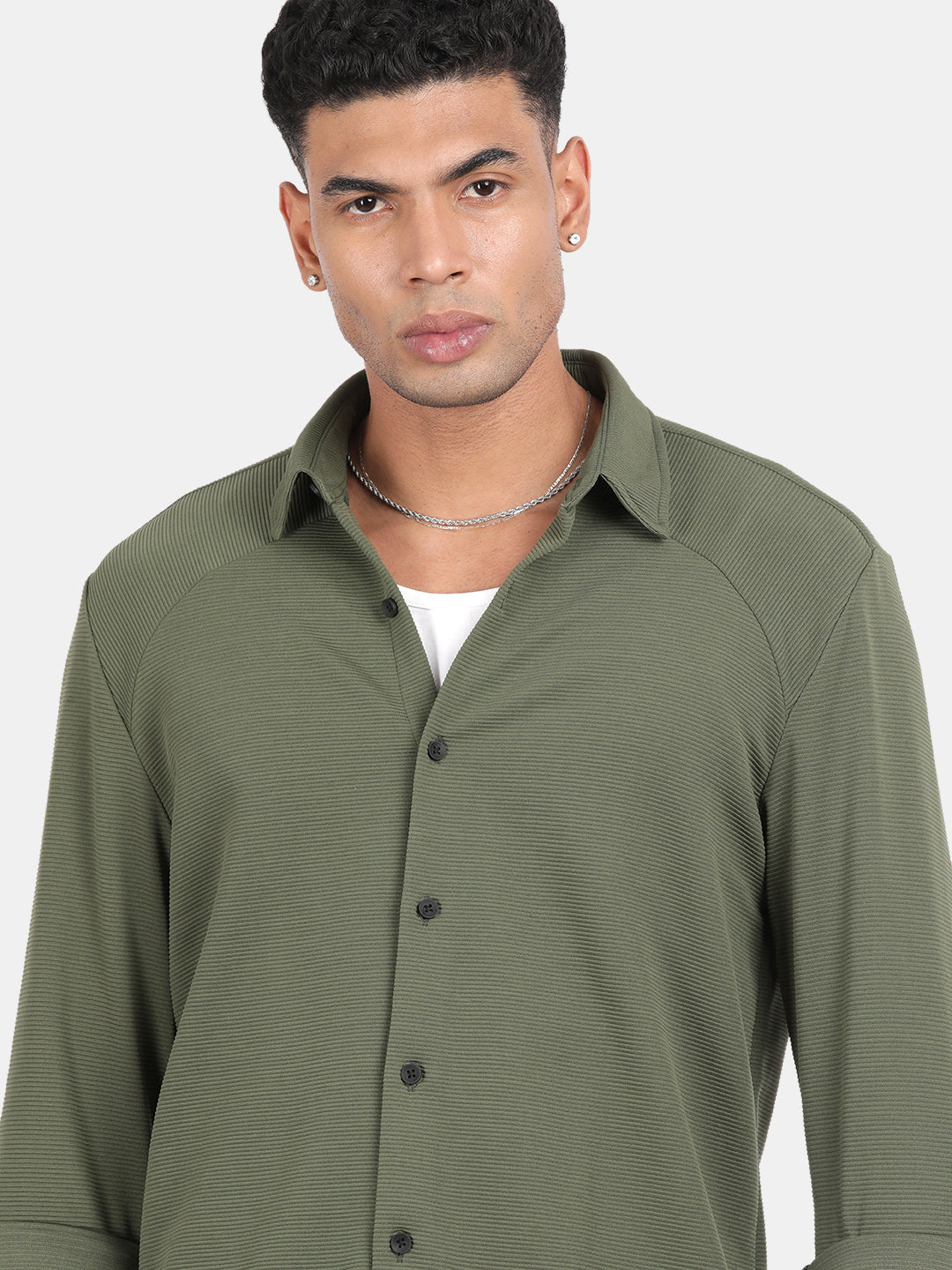 Men Olive Slim Fit Spread Collar Full Sleeve Casual Shirt