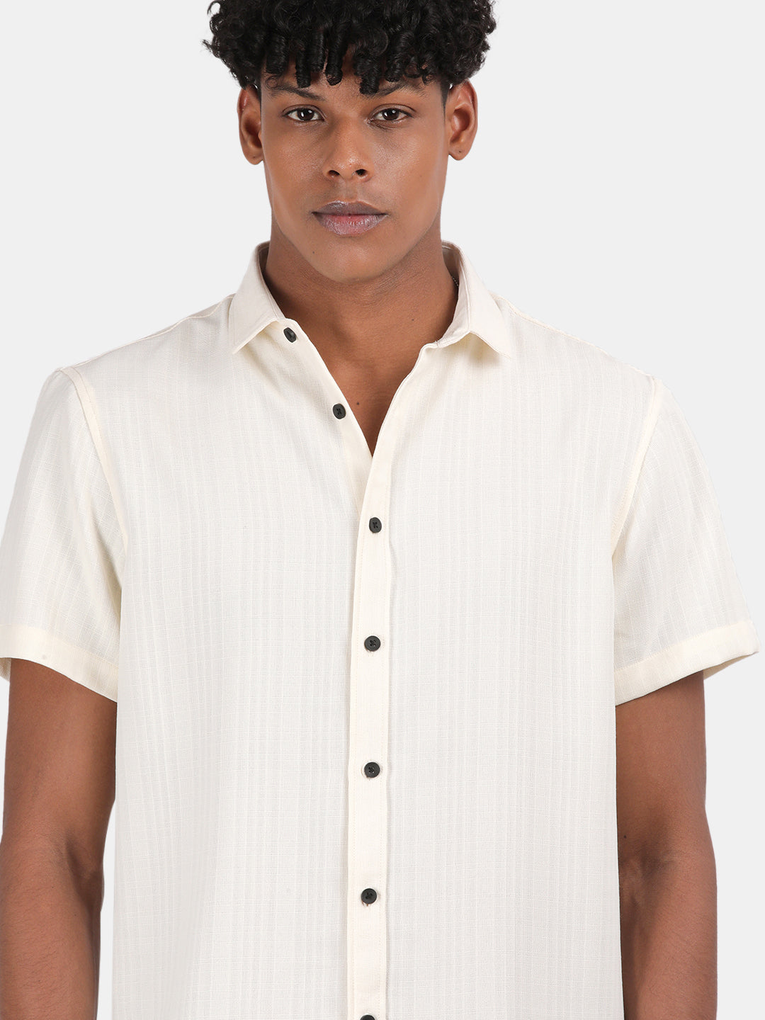 Men Cream Slim Fit Spread Collar Half Sleeve Casual Shirt