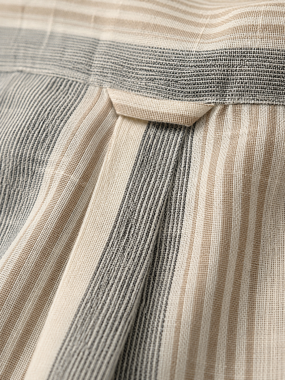 Men Grey Vertical Striped Double Pocket Casual Shirt