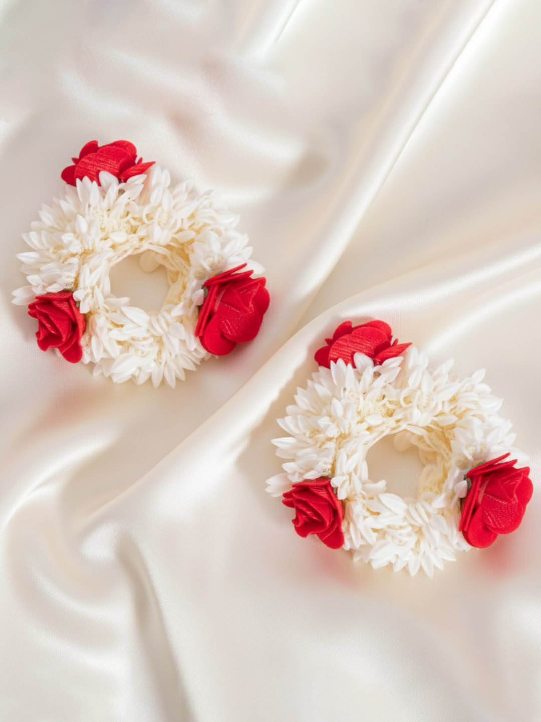 Scented Gajra Scrunchie with Rose Set of 2