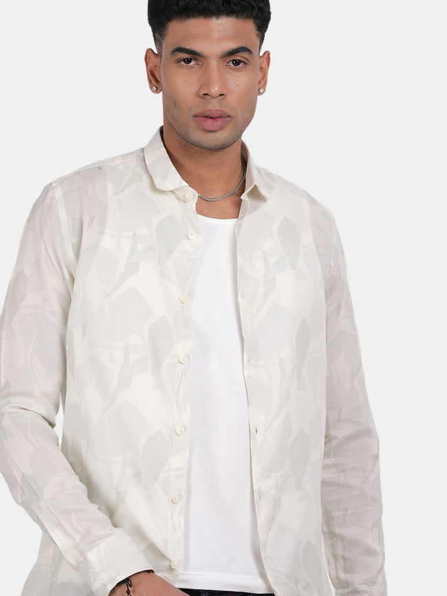 Men Cream Slim Fit Spread Collar Full Sleeve Casual Shirt