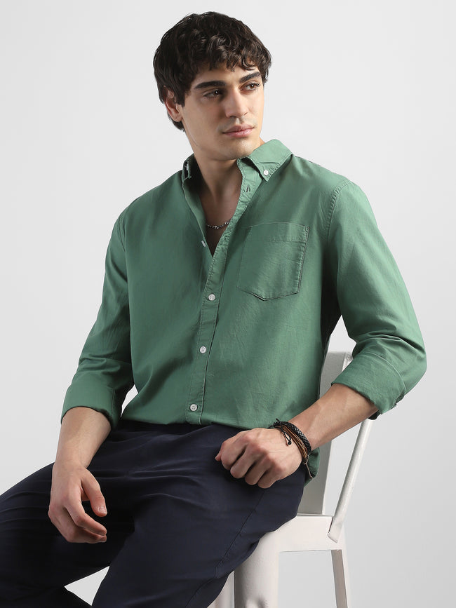 Men Green Regular Fit Spread Collar Shirt