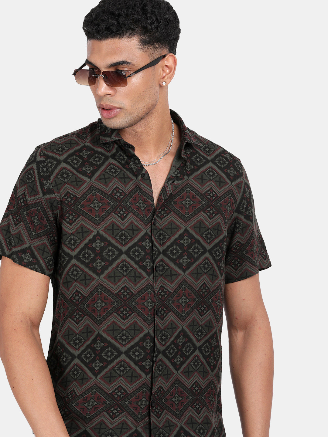 Men Dark green Slim Fit Spread Collar Half Sleeve Casual Shirt