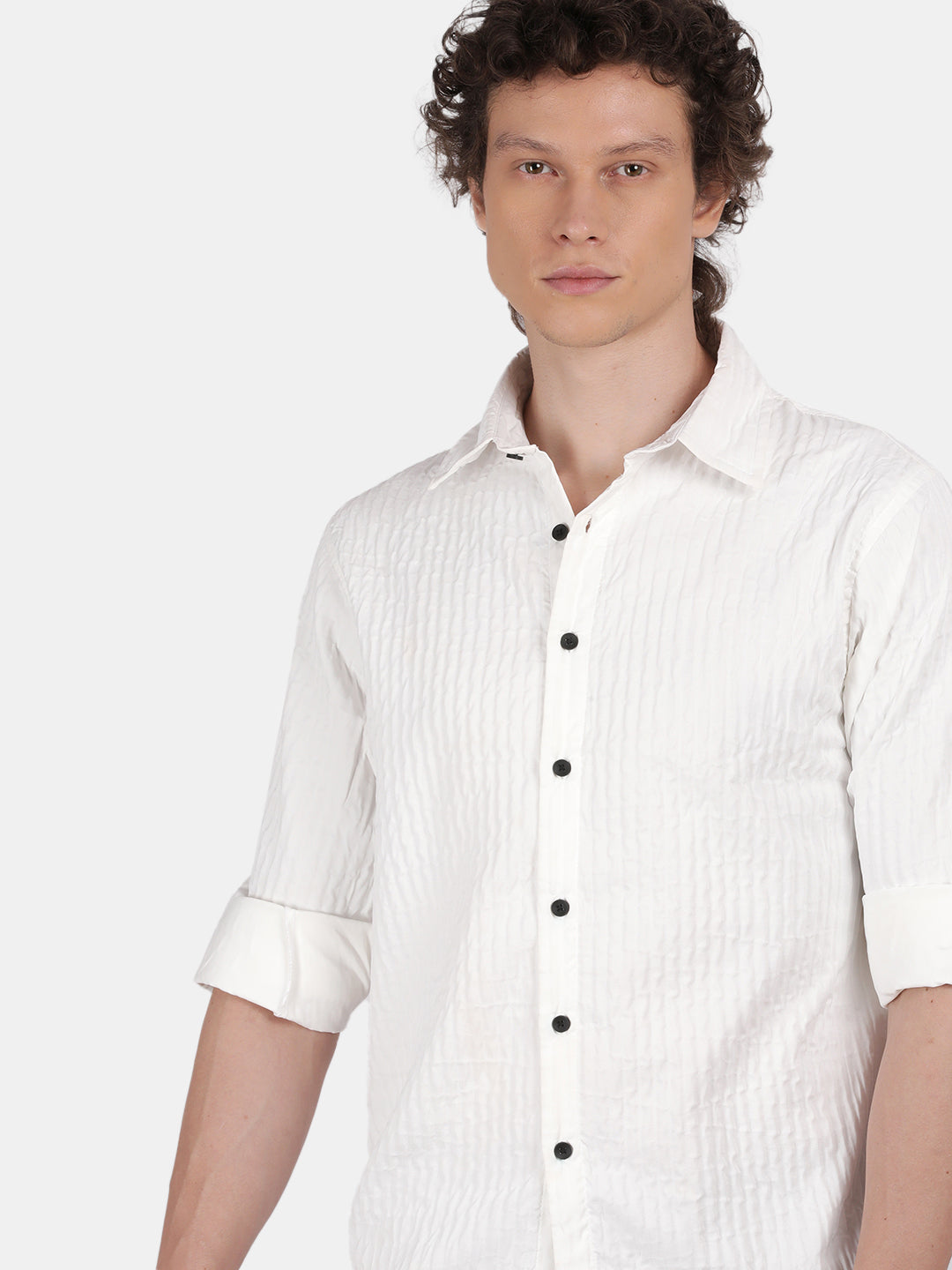 Men White Slim Fit Spread Collar Full Sleeve Casual Shirt